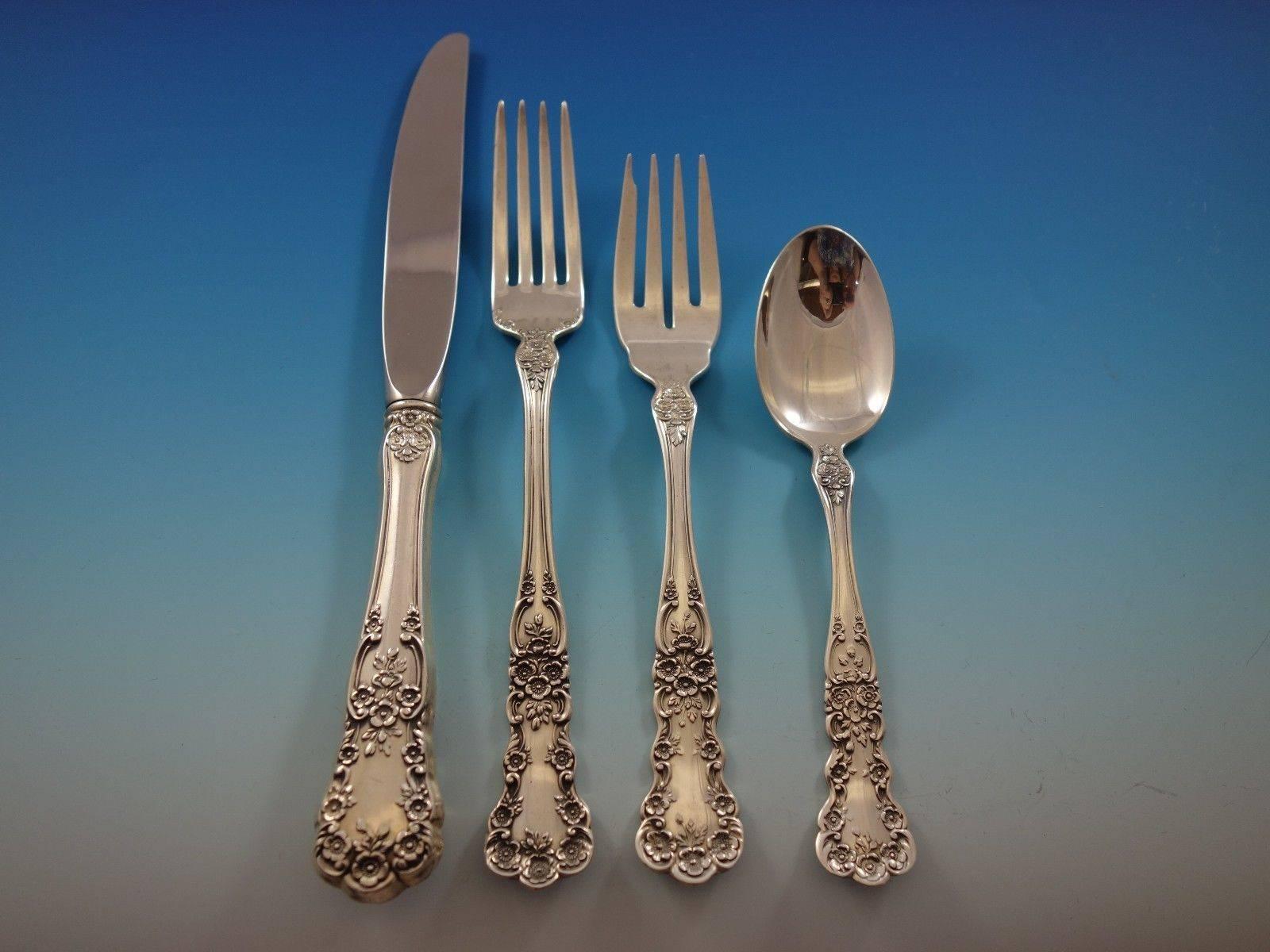 Buttercup by Gorham Sterling Silver Flatware Set Place Size 8 Service 32 Pieces  In Excellent Condition In Big Bend, WI
