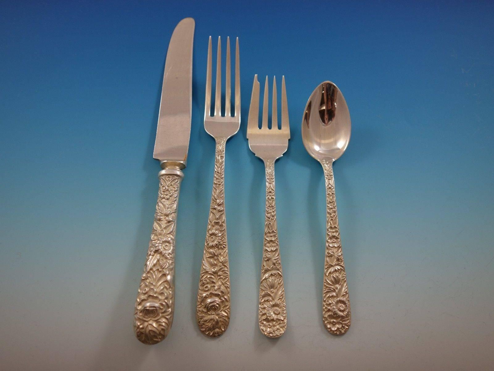 Repousse by Kirk Sterling Silver Flatware Set for Eight Service 32 Pieces In Excellent Condition In Big Bend, WI