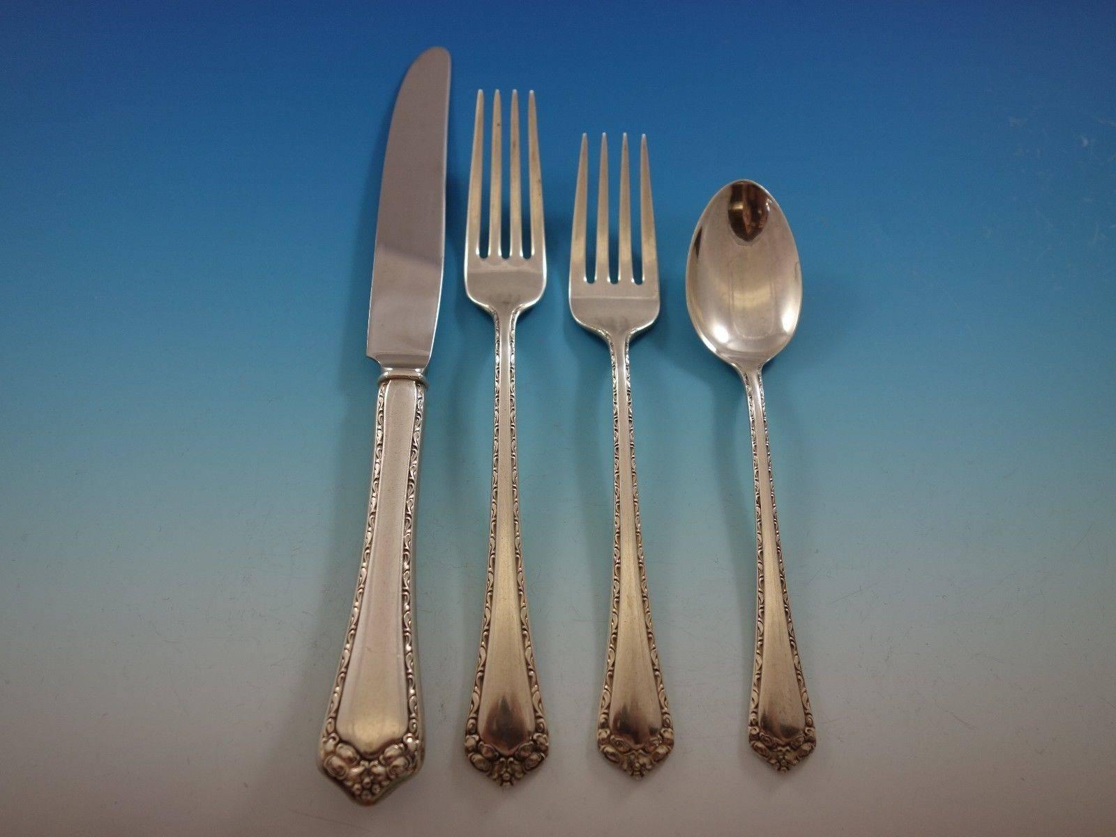 Set di posate in argento sterling Rosemary by Easterling - 37 pezzi. Questo set comprende: 

otto coltelli, 9 1/4