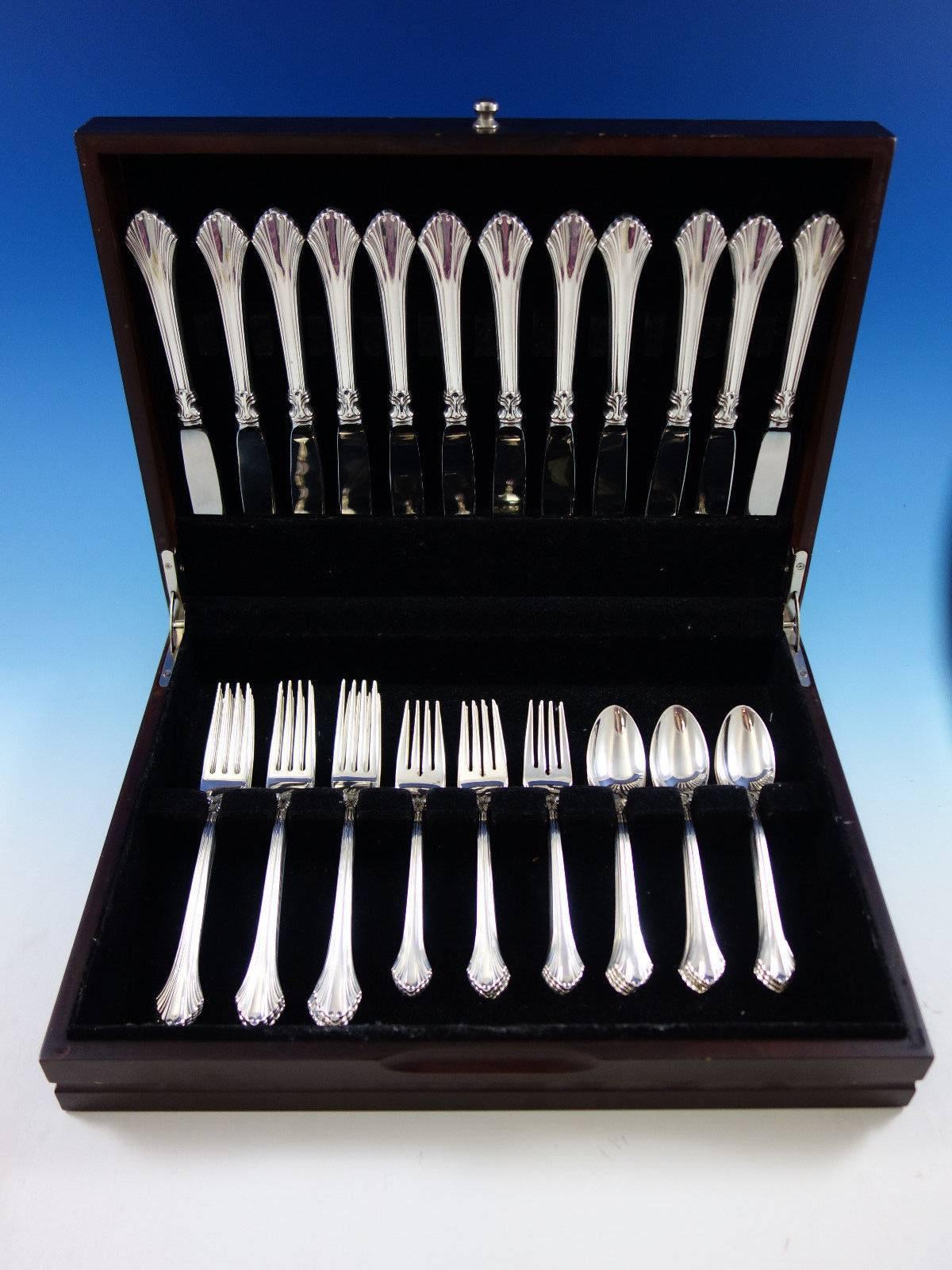 French Regency by Wallace sterling silver flatware set - 48 pieces. This set includes: 

12 knives, 9