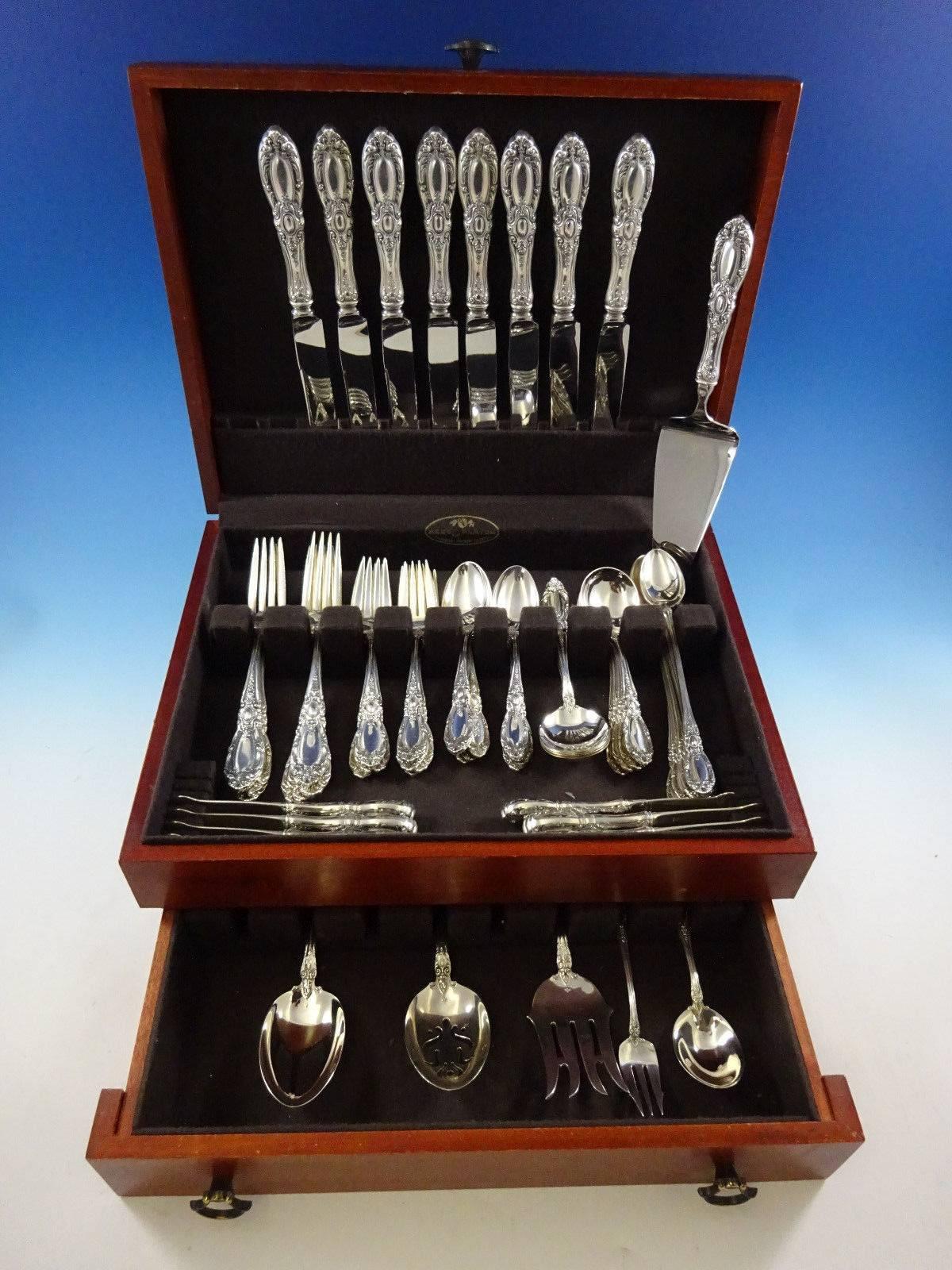 Dinner size king Richard by Towle sterling silver flatware set of 62 pieces. This set includes: 

eight dinner size knives, 9 3/4