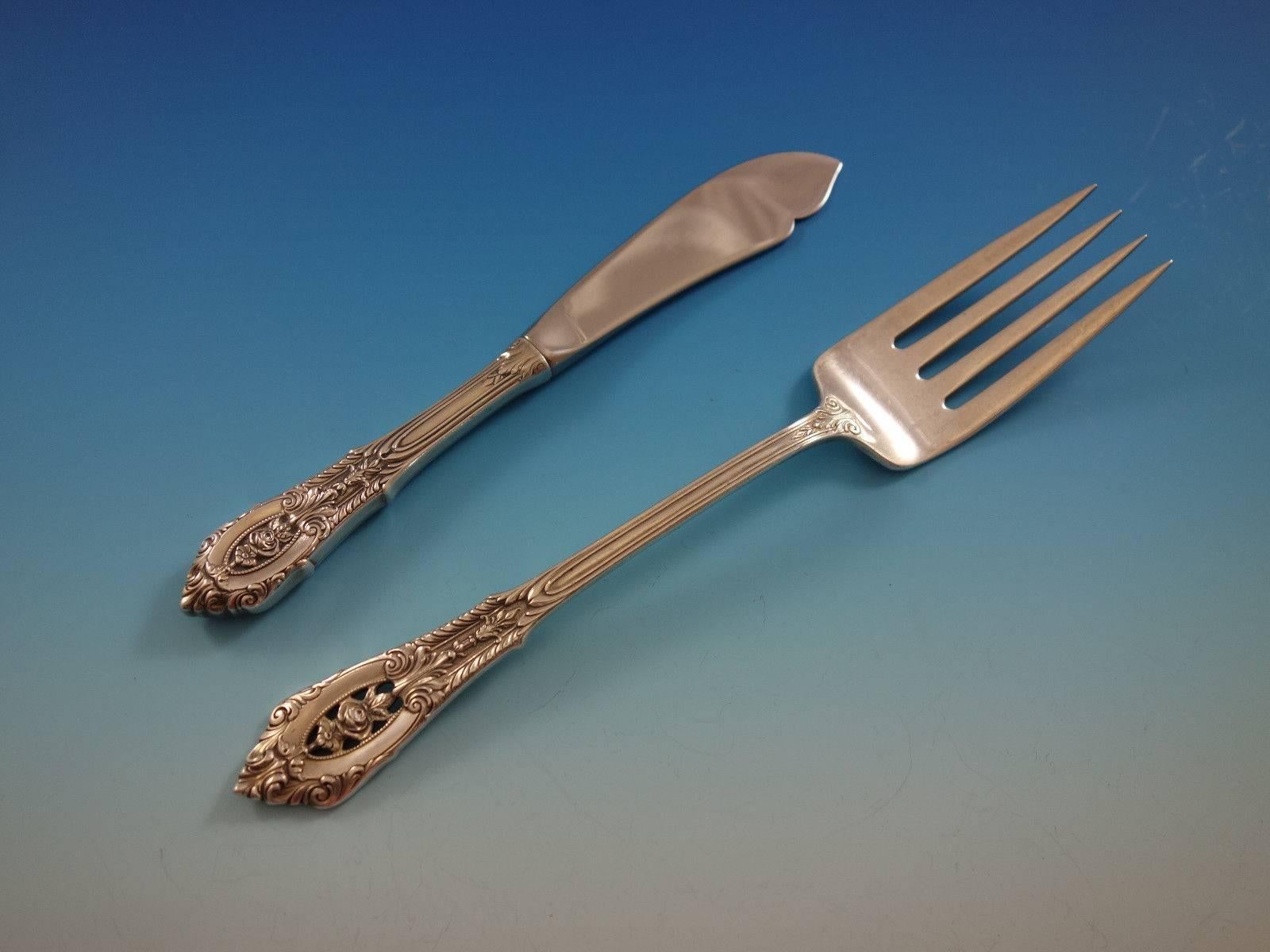 Rose Point by Wallace Set di posate in argento per 8 persone Servizio di 41 pezzi per la cena in vendita 1