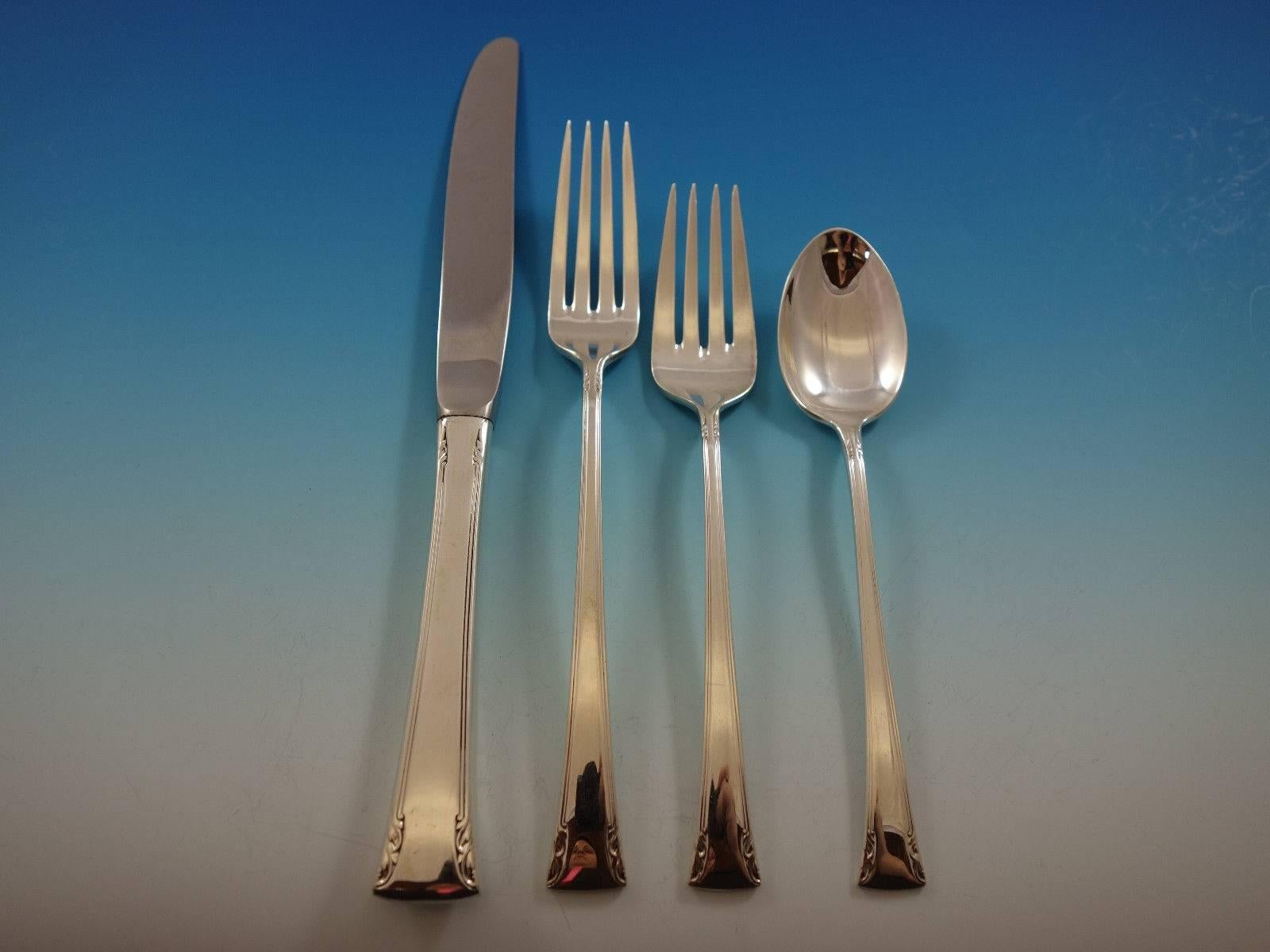 Serenity by International Sterling Juego de Cubiertos de Plata de Ley Ocho Servicios 60 Piezas en Excelente estado para la venta en Big Bend, WI