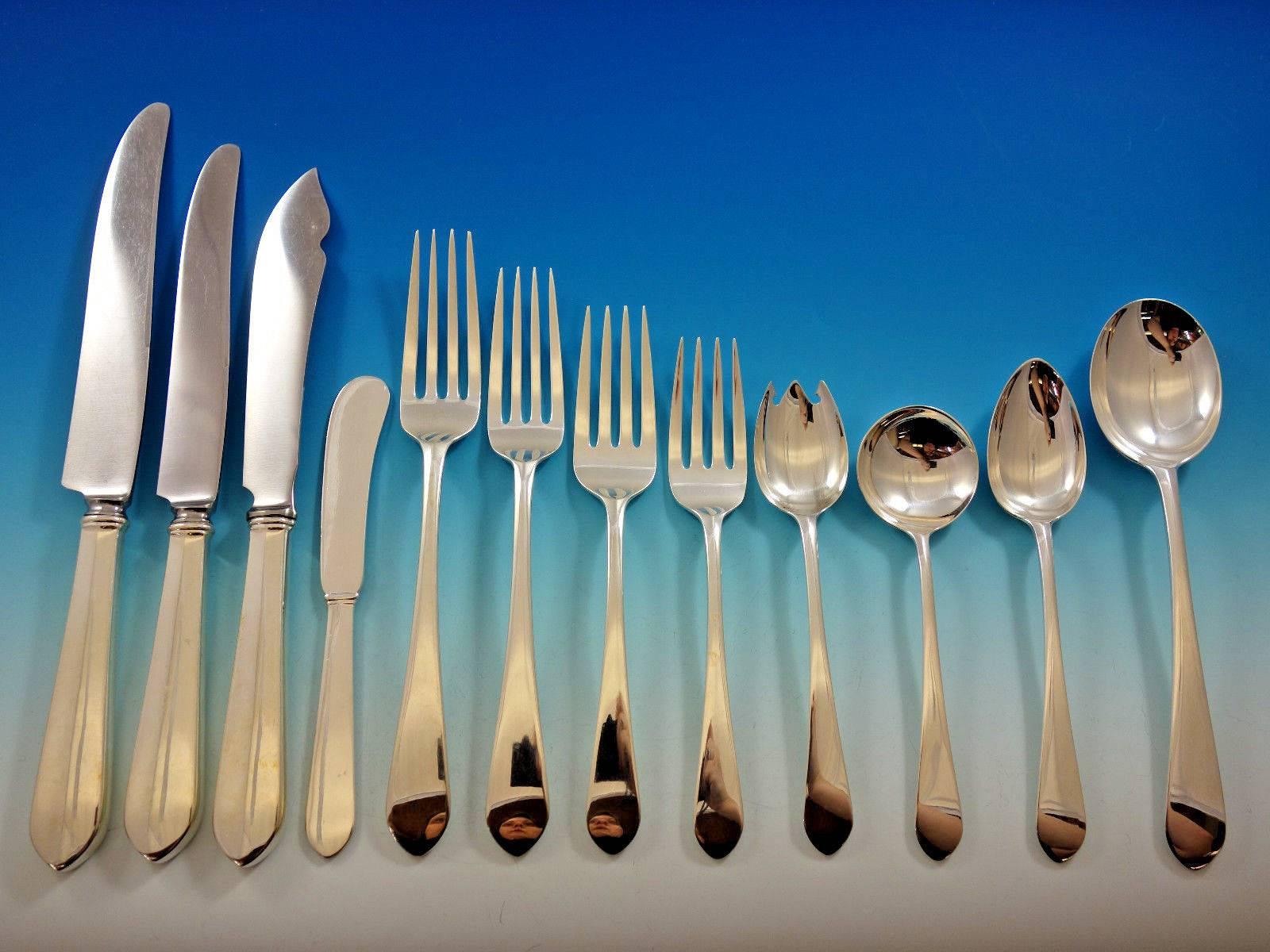 Dinner & Luncheon size early American Plain by Lunt sterling silver flatware set of 154 pieces. This set includes: 12 dinner size knives, 9 5/8