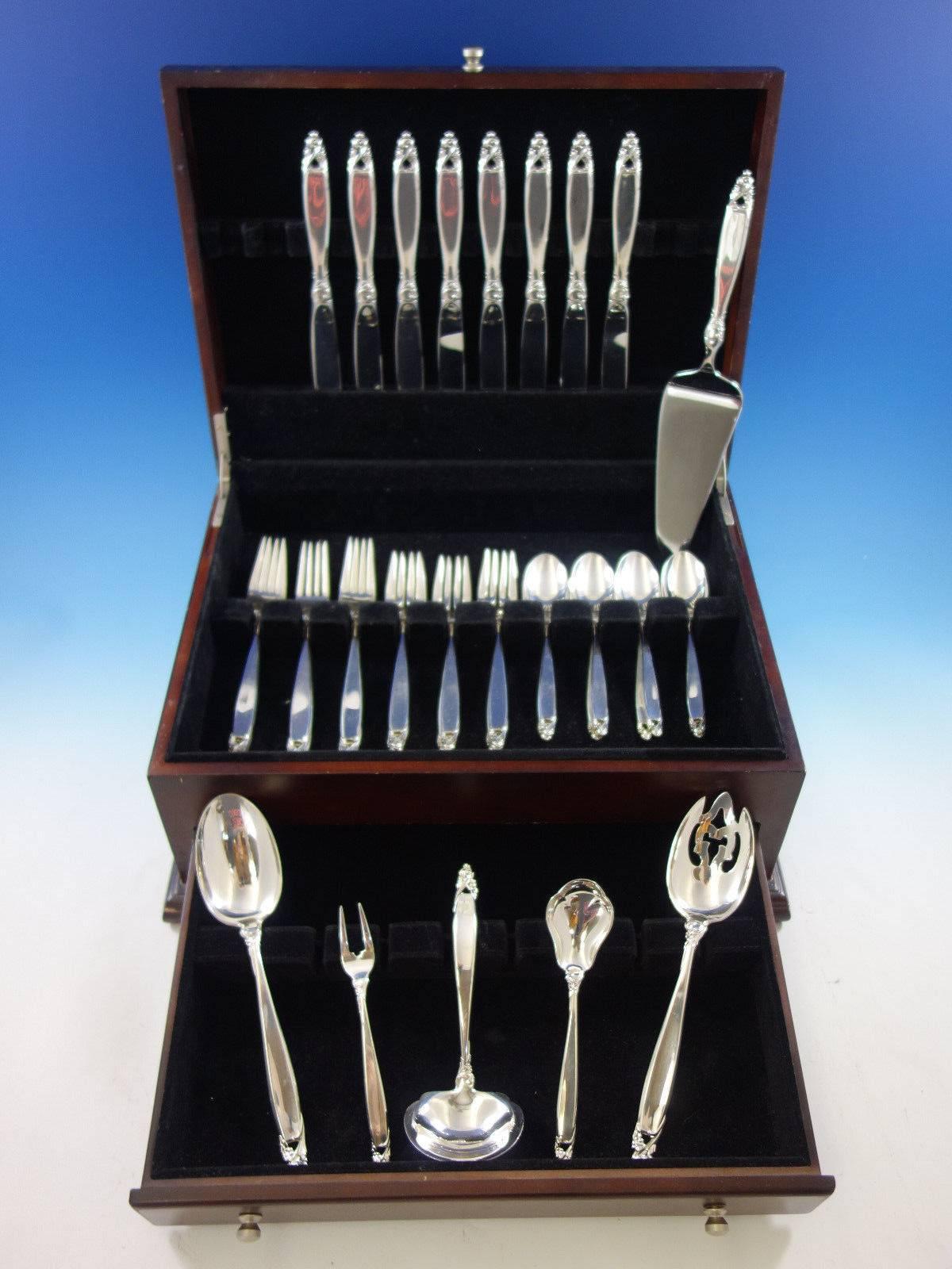 Counterpoint by Lunt sterling silver flatware set of 38 pieces. This set includes: 

Eight knives, 9