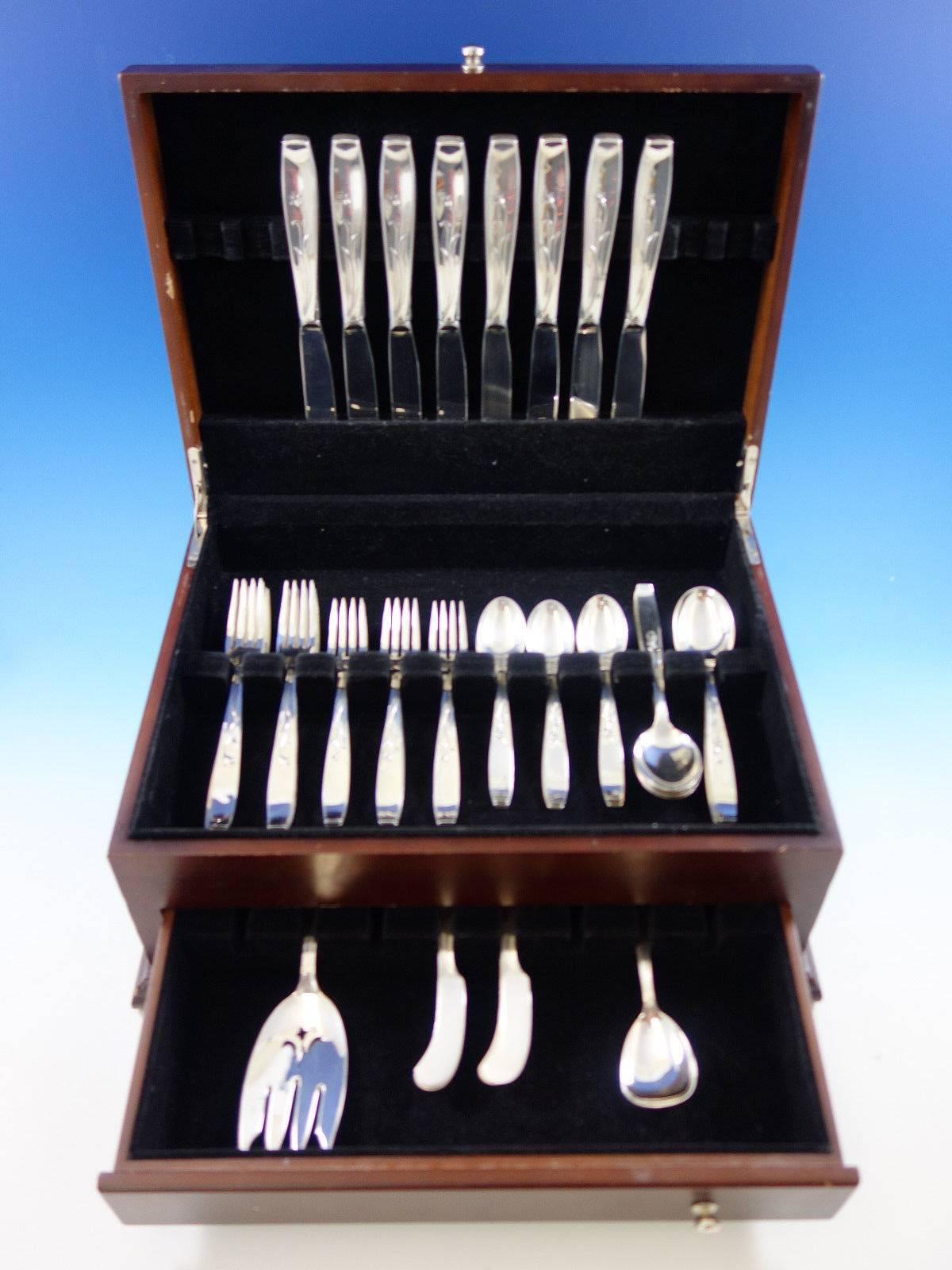 Mayfair by Frank Smith Sterling Silver Flatware set - 50 pieces. This set includes: 

8 Knives, 9 1/4