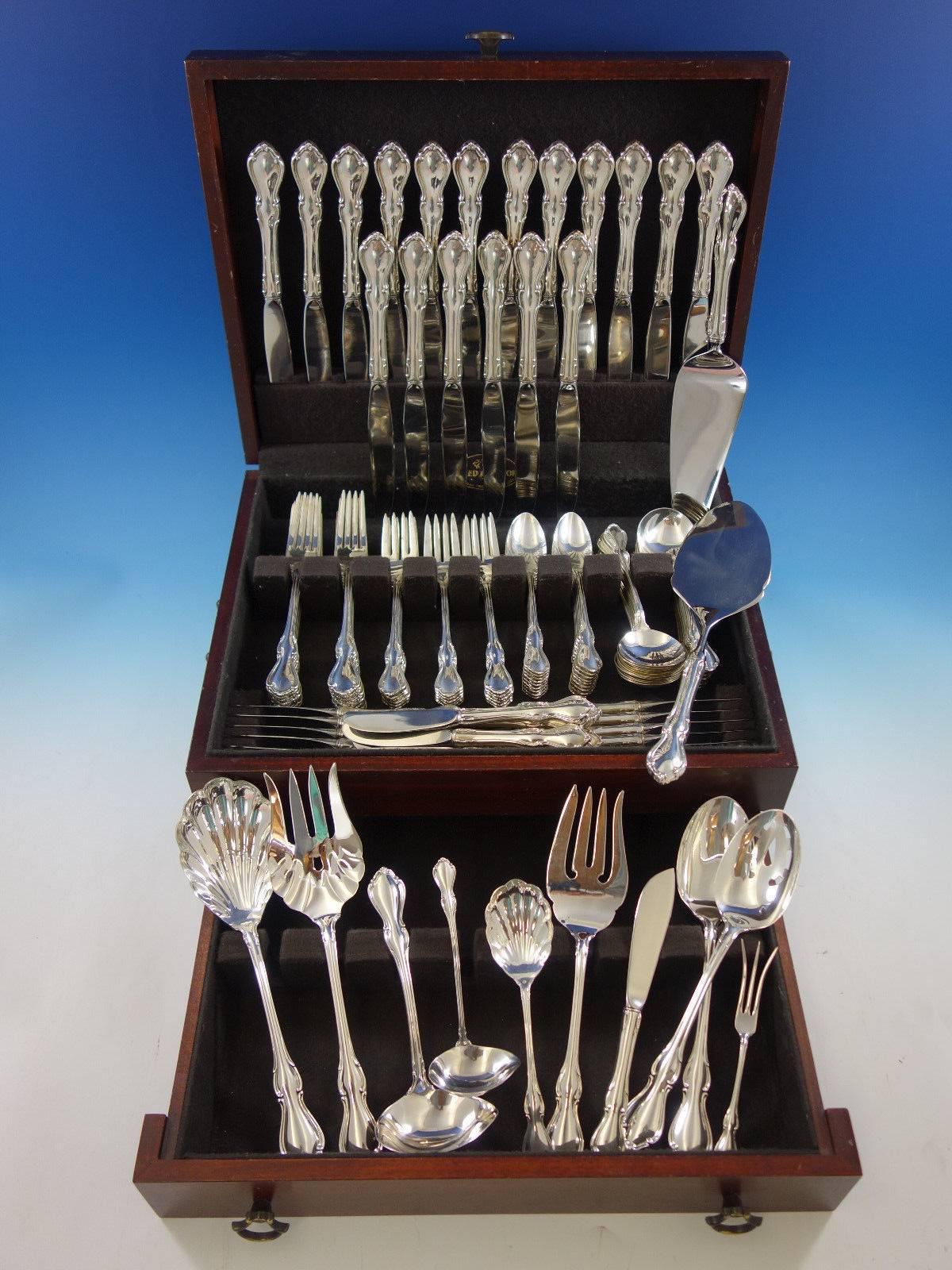 Hampton court by reed and Barton sterling silver flatware set - 120 pieces. This set includes: 18 knives, 9 1/8", 18 forks, 7 1/2", 18 salad forks, 6 5/8", 18 teaspoons, 6", 18 cream soup spoons, 6", 18 hollow handle butter