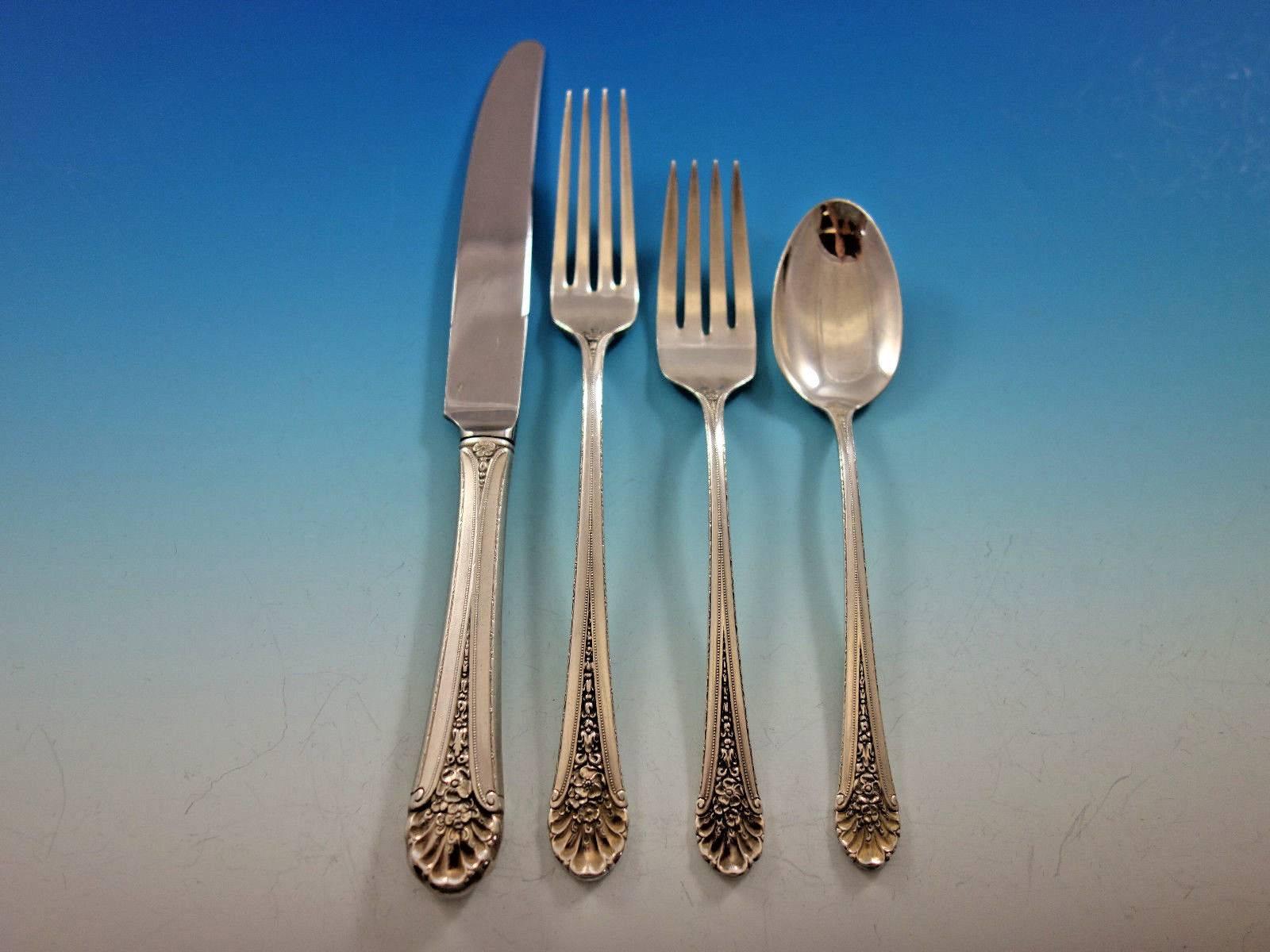 Royal Windsor by Towle Sterling Silver Flatware Set Service 24 Pieces In Excellent Condition For Sale In Big Bend, WI