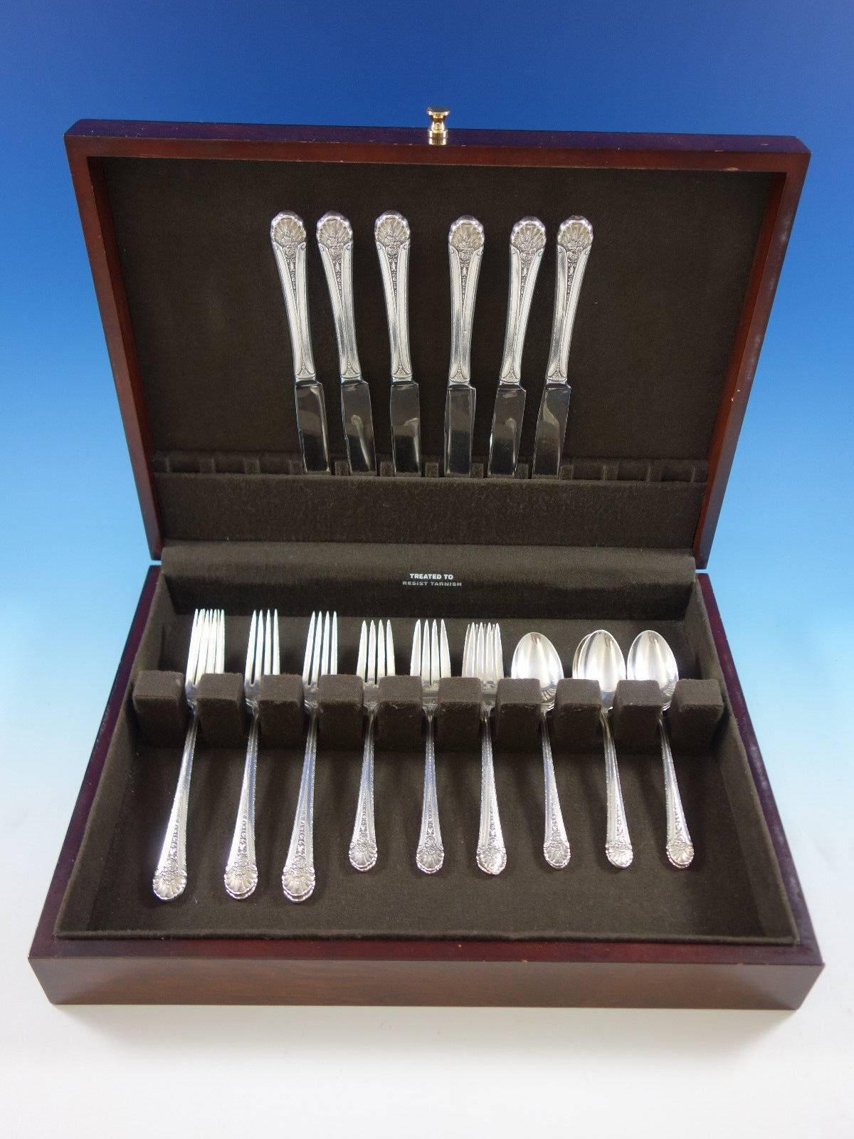 Royal Windsor by Towle sterling silver flatware set - 24 pieces. Great starter set! This set includes: 

six knives, 8 3/4