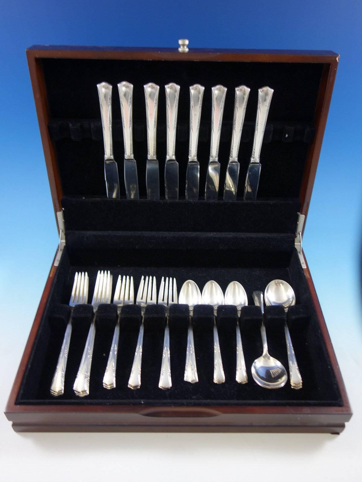 Greenbrier by Gorham sterling silver flatware set - 40 pieces. This set includes: 

Eight knives, 9