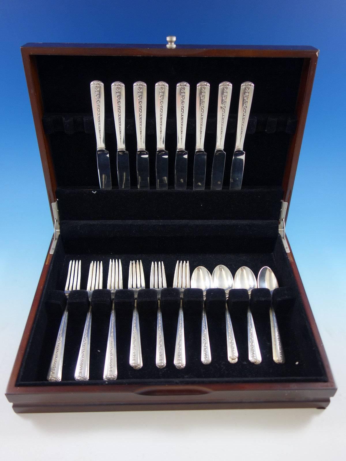 Rambler Rose by Towle sterling silver flatware set of 32 pieces. This set includes: Eight knives, 8 3/4