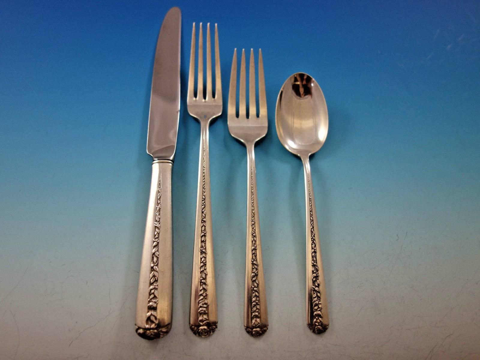 Rambler Rose by Towle Sterling Silver Flatware Set for Eight Service 32 Pieces In Excellent Condition In Big Bend, WI