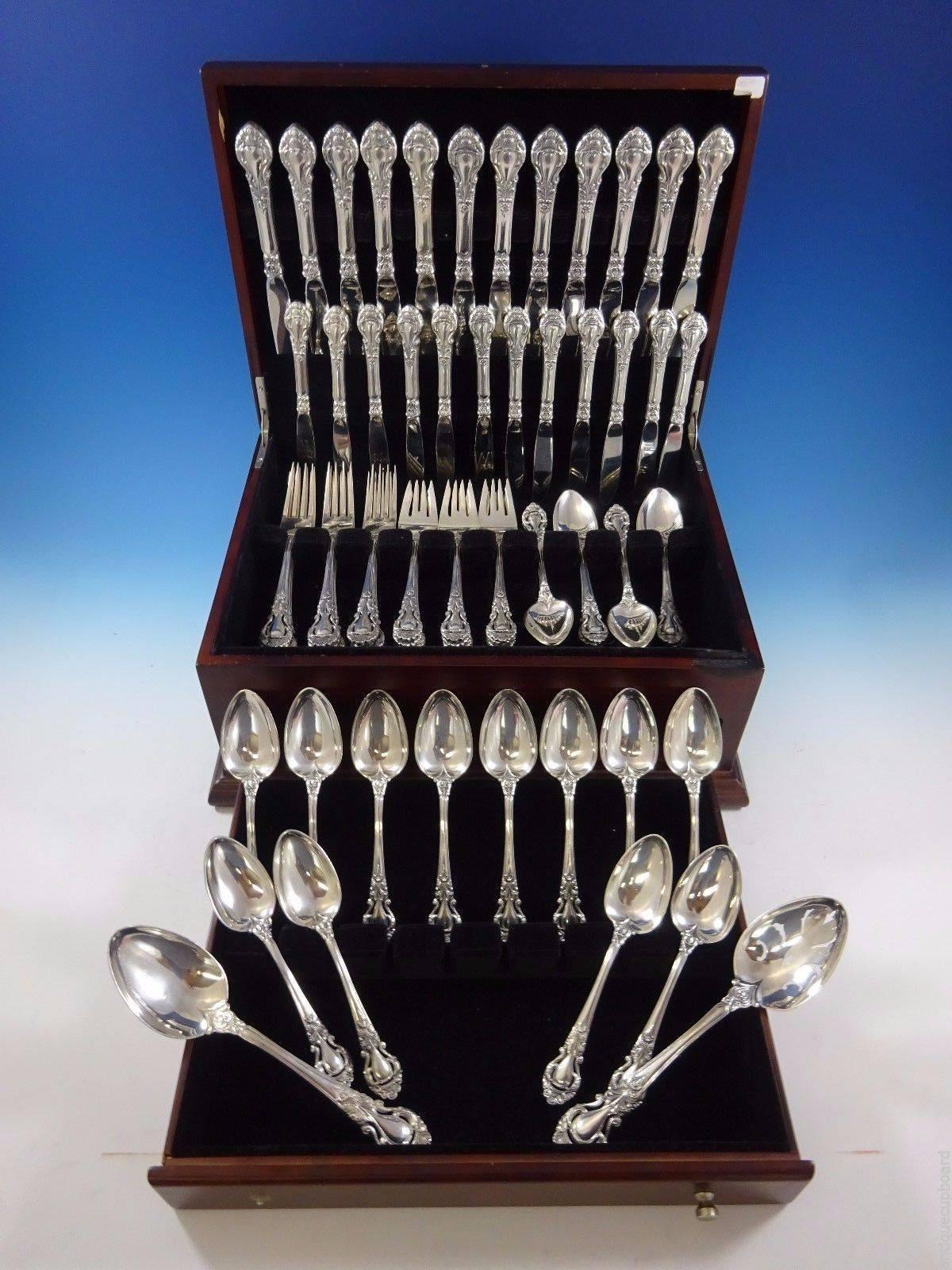 Royal dynasty by Kirk Stieff sterling silver flatware set - 74 pieces. This regal, beautiful pattern is well made and heavy. This set includes: 

12 knives, 9 1/8