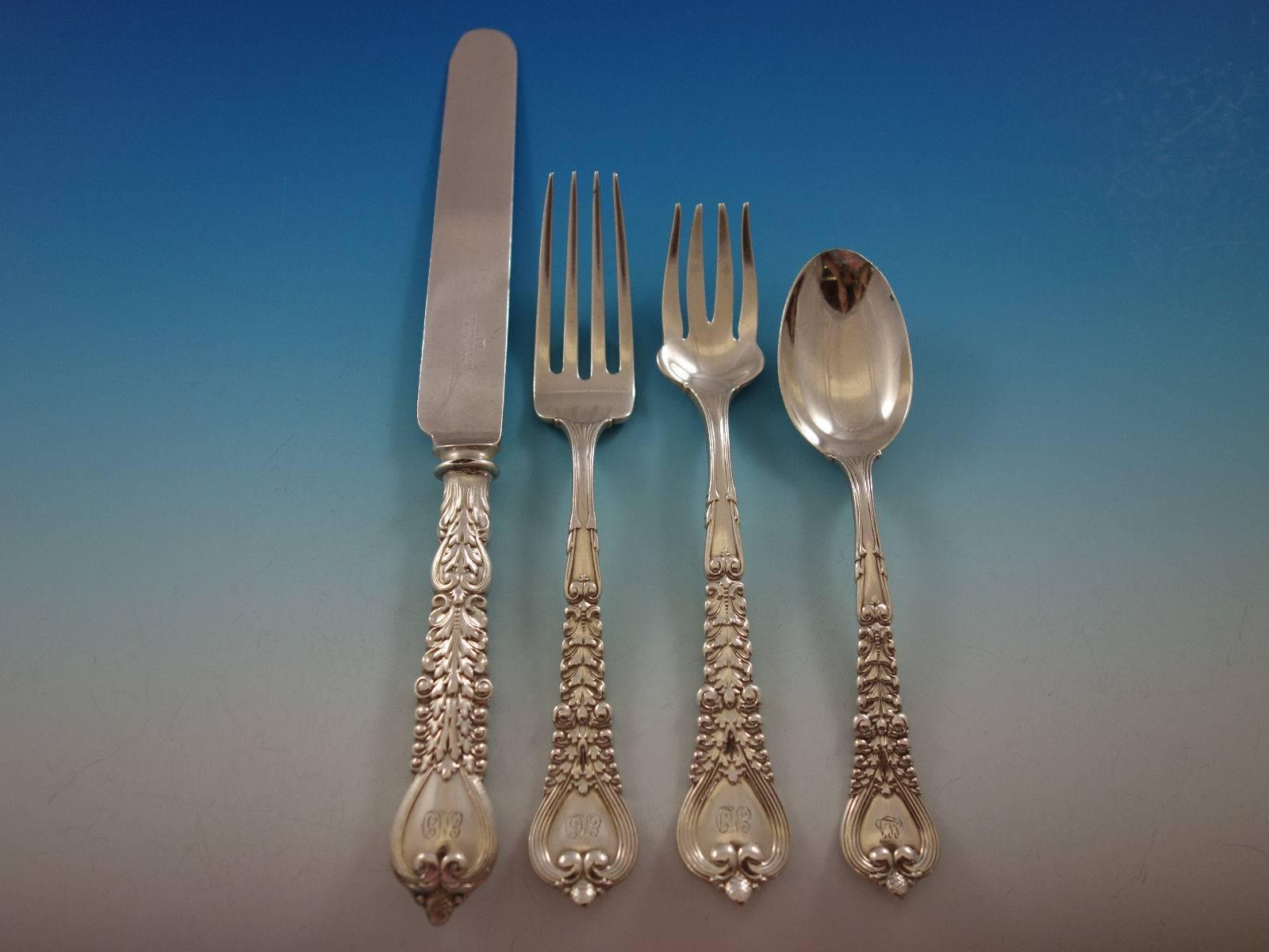 Monumental Florentine by Tiffany & Co. sterling silver flatware set of 240 pieces in fitted Tiffany chest. This set includes: 

18 dinner size knives, blunt, 10 1/4