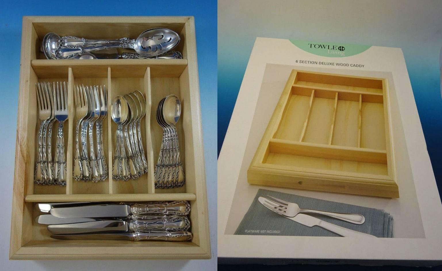 Quadrille by Kirk sterling silver flatware set, 35 pieces. This set includes: 

Six knives, 9 1/8