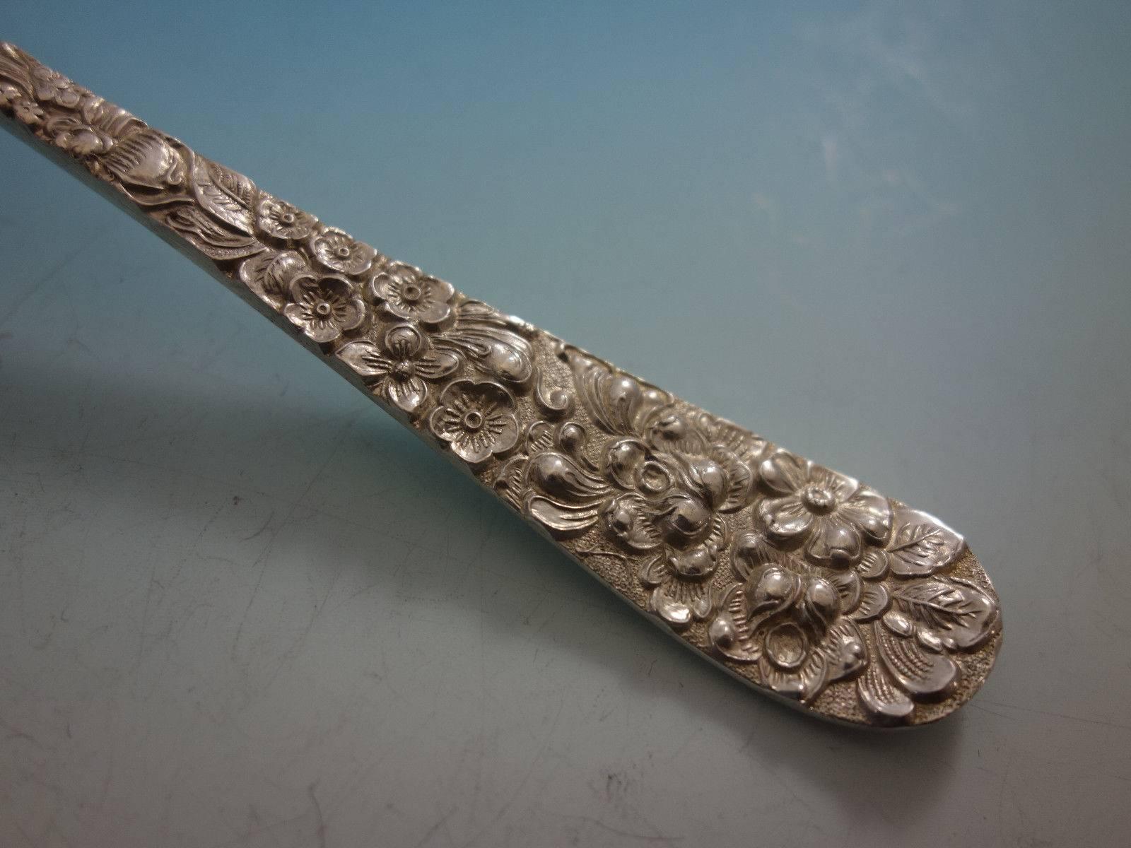 Rose by Stieff Set di posate in argento sterling 24 pezzi Repousse In condizioni ottime in vendita a Big Bend, WI