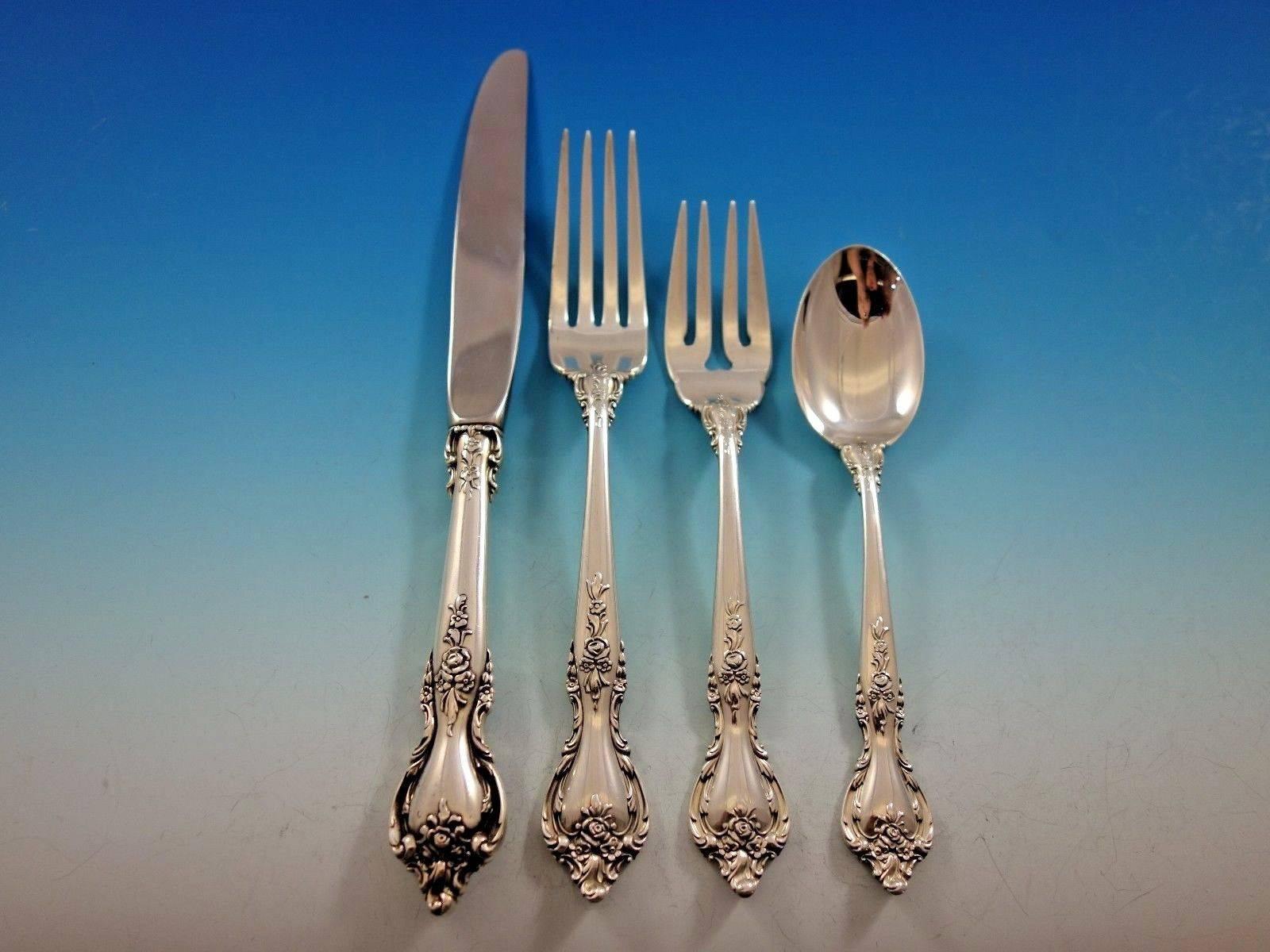 Delacourt by Lunt Sterling Silver Flatware Set for 12 Service 48 Pieces In Excellent Condition For Sale In Big Bend, WI