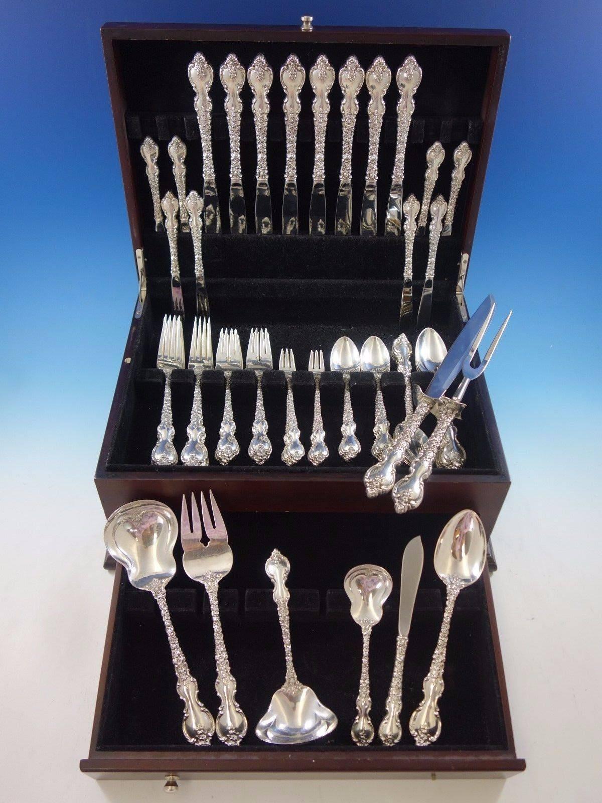 Du Barry by International sterling silver dinner size flatware set, 63 pieces. This set includes: 

Eight dinner size knives, 9 3/4