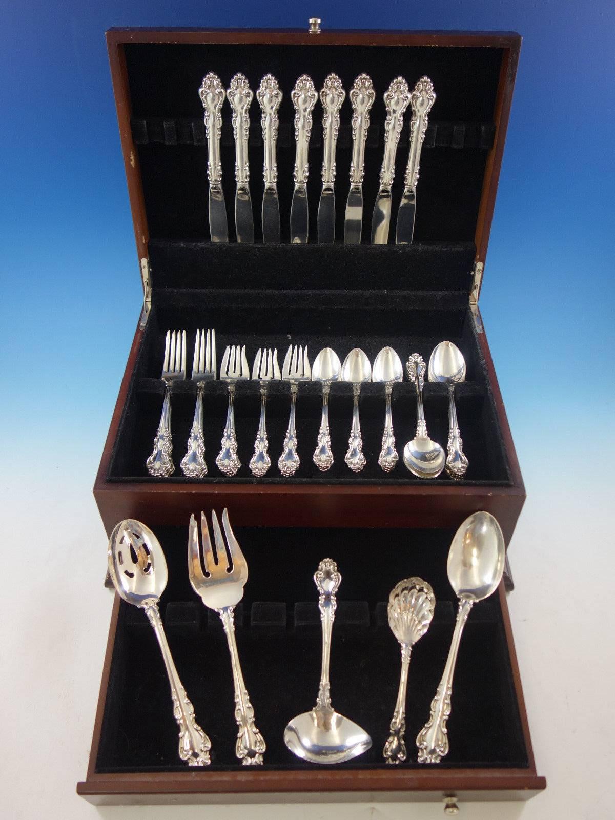 Spanish Baroque by Reed & Barton sterling silver flatware set, 45 pieces. This set includes: 

Eight knives, 9 1/8