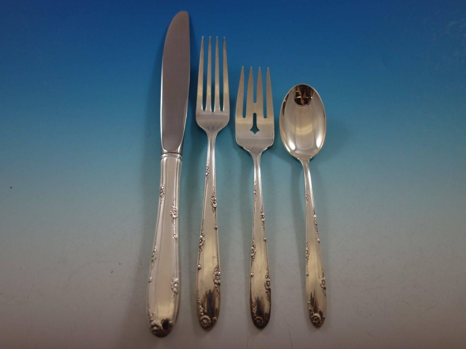Madeira by Towle Sterling Silver Flatware Set for Eight Service 40 Pieces In Excellent Condition For Sale In Big Bend, WI