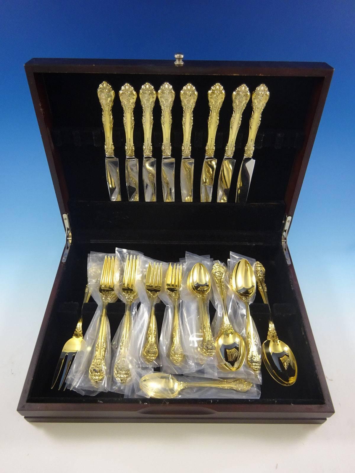 King Edward Gold by Gorham sterling silver Vermeil dinner size flatware set - 42 pieces. This set includes: 

Eight dinner size knives, 9 5/8