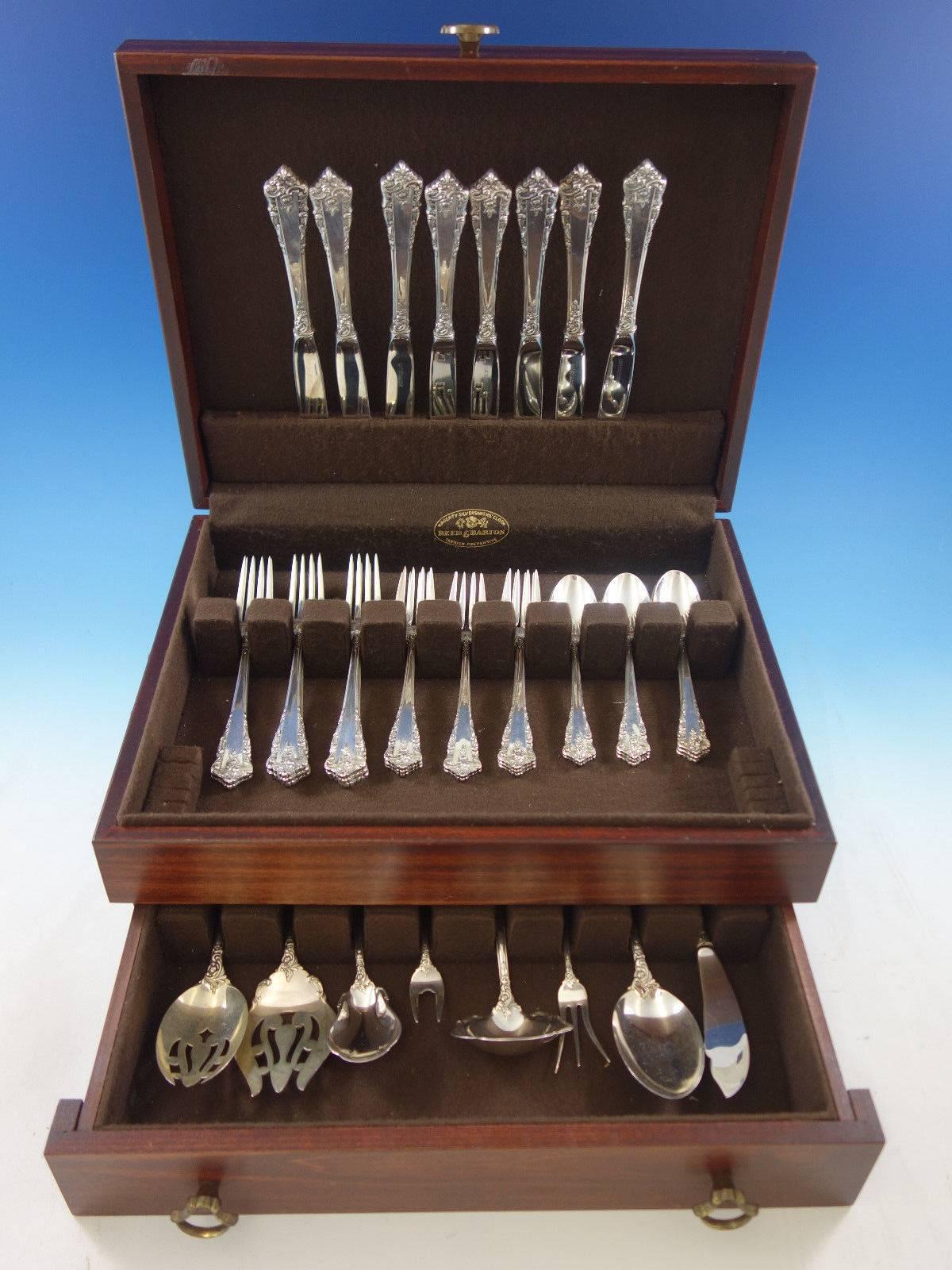 Rondelay by Lunt sterling silver flatware set, 40 pieces. This set includes: 

Eight knives, 9 1/8