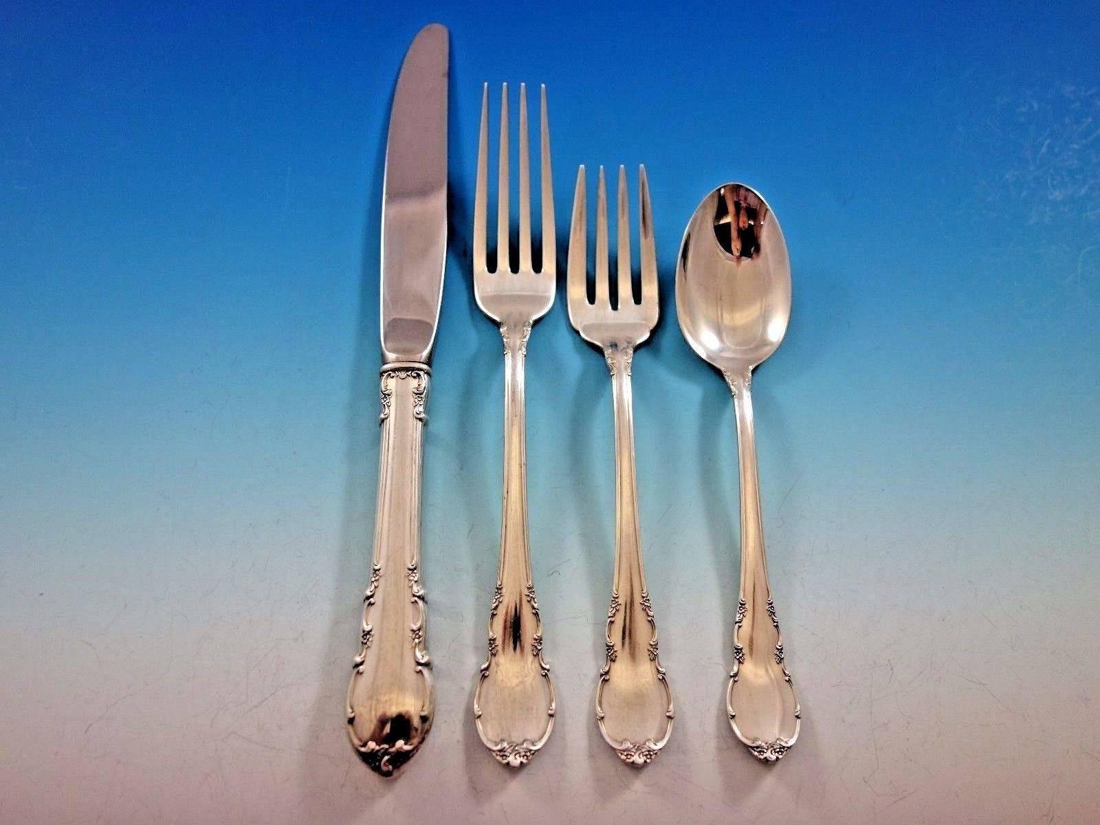 Service de couverts en argent sterling moderne Victorian par Lunt, 27 pièces Excellent état - En vente à Big Bend, WI