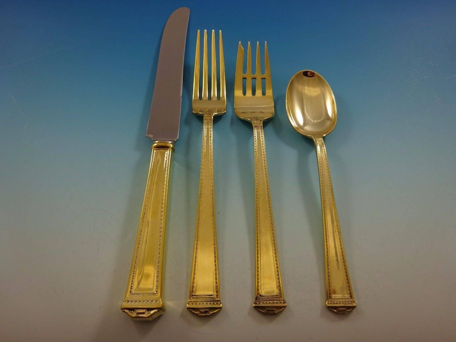 Beautiful Pantheon Gold by International Sterling Silver flatware set - 24 pieces. This set is vermeil (completely gold-washed) and includes: 

6 Knives, 9 1/8