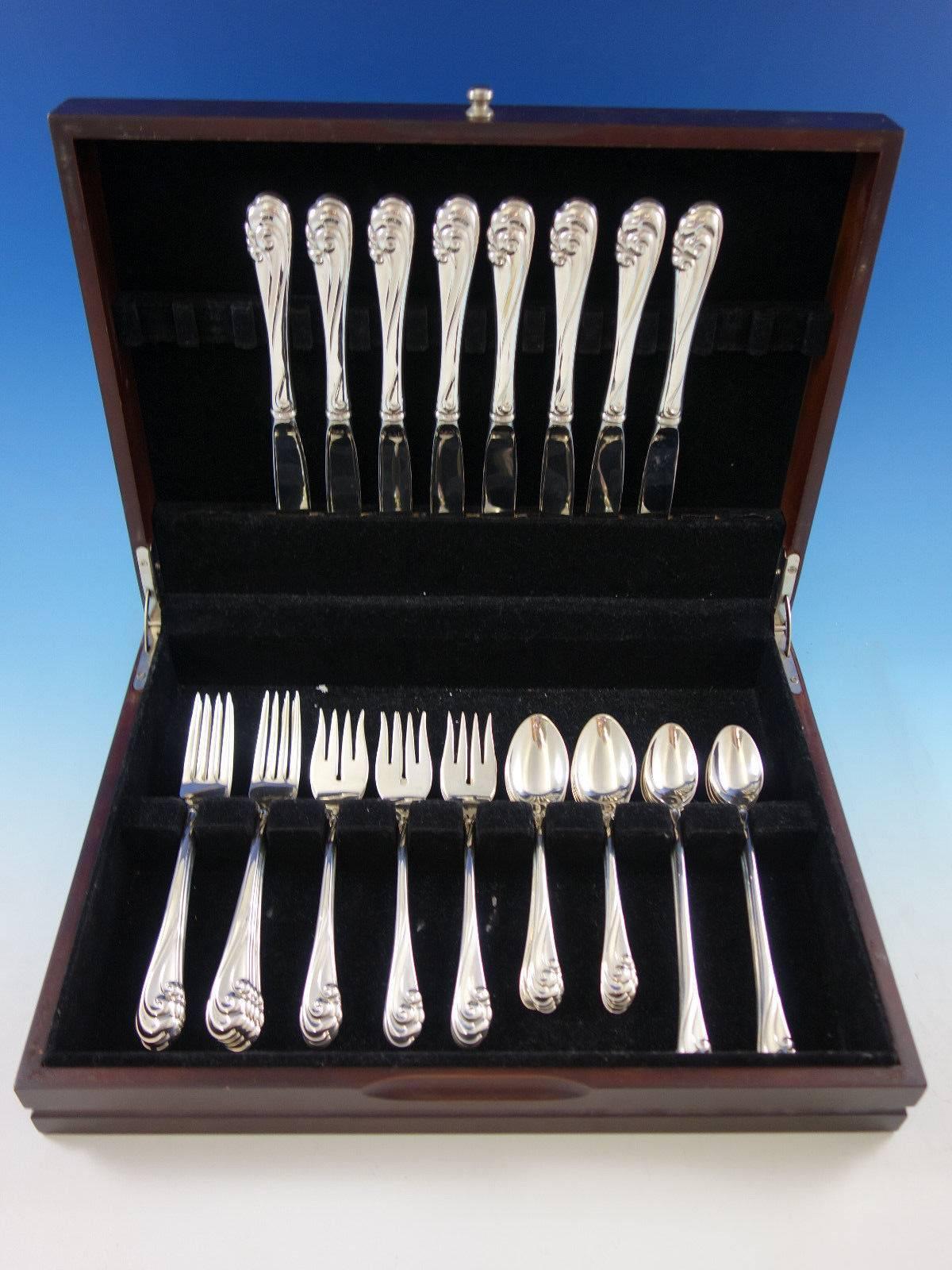 Dancing Surf by Kirk sterling silver flatware set, 40 pieces. This set includes:

Eight knives, 9