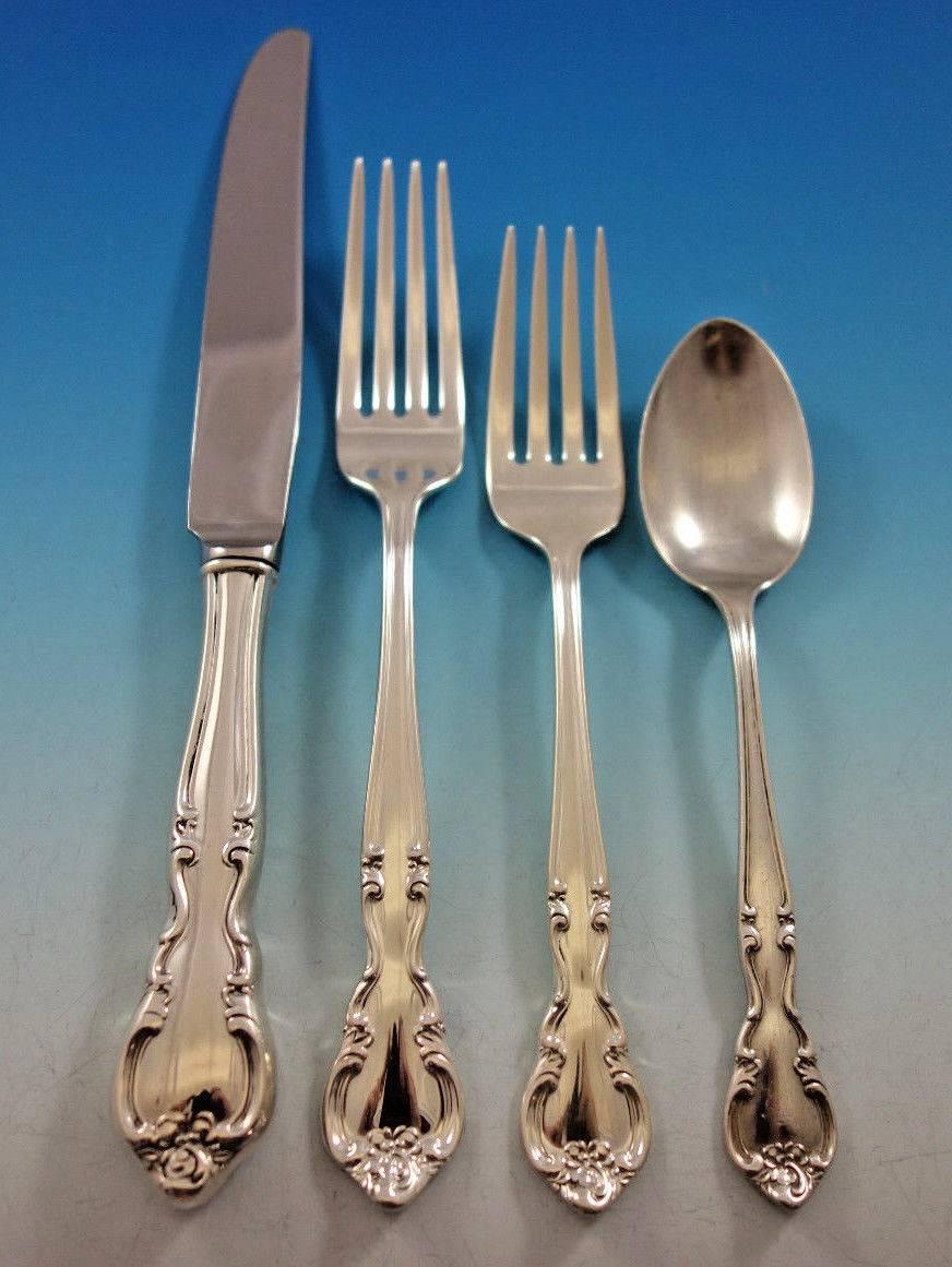 American Classic by Easterling sterling silver flatware set, 48 pieces. This set includes: 

12 knives, 8 3/4