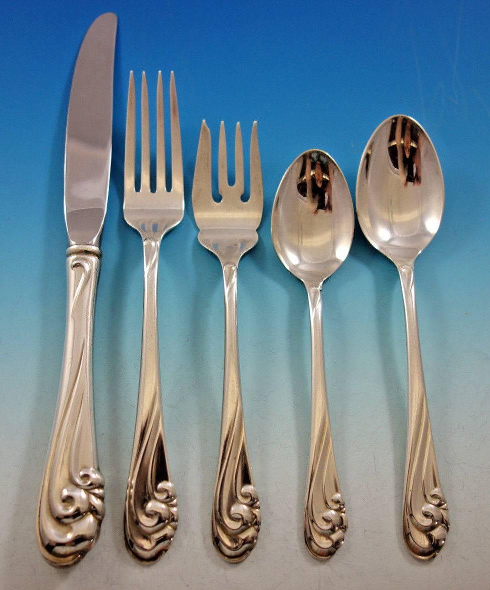 Dancing Surf by Kirk Stieff Sterling Silver Flatware Set for 8 Service 46 pieces In Excellent Condition In Big Bend, WI