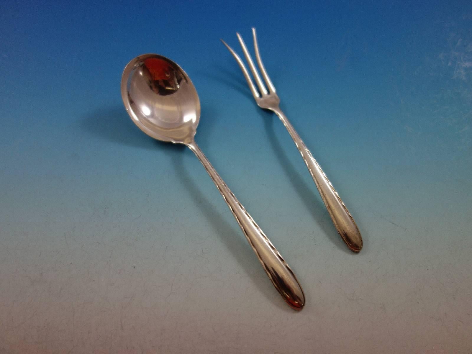 20ième siècle Ensemble de couverts en argent sterling pour 12 personnes 58 pièces Flutes par Towle en vente