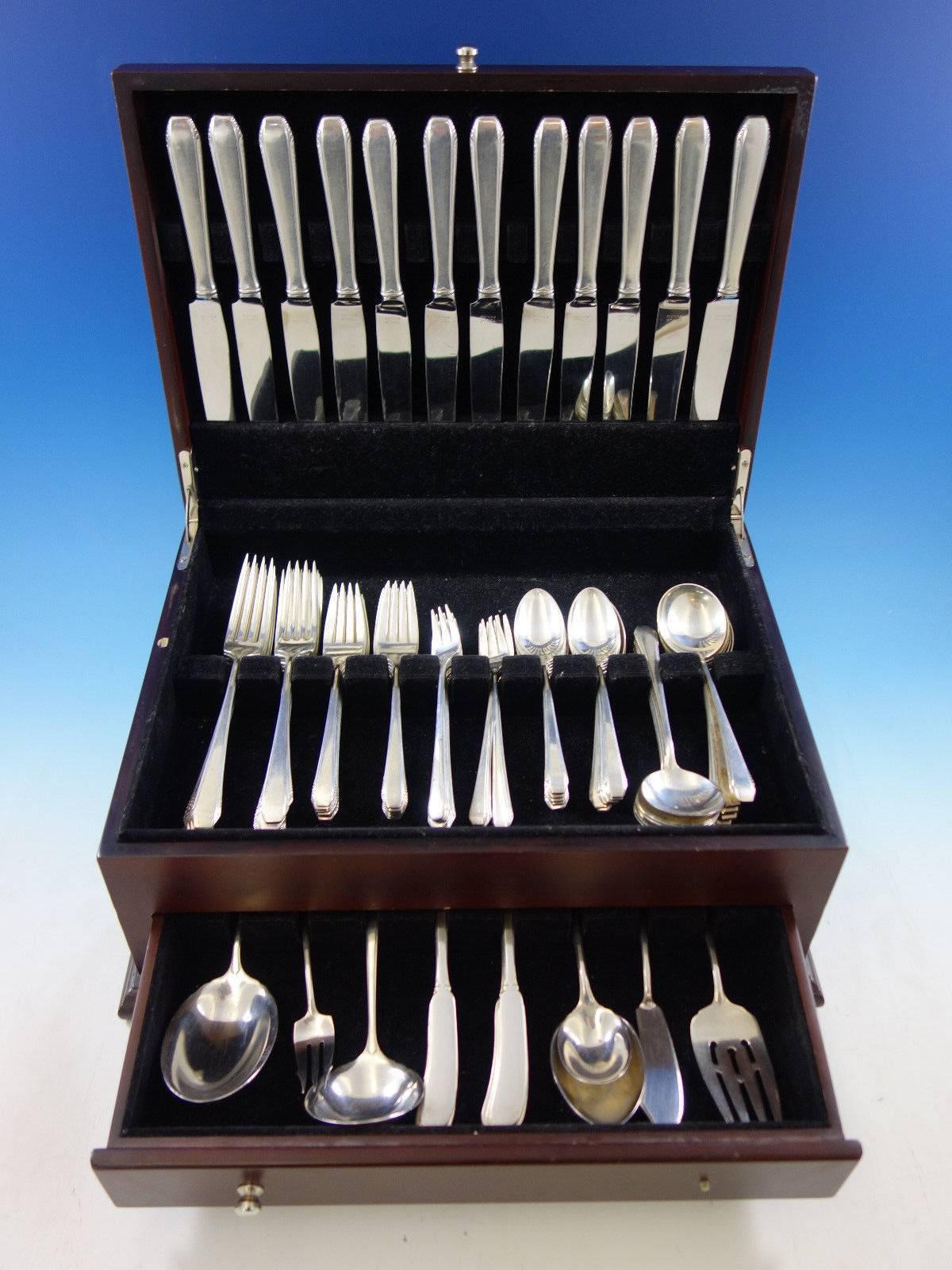 Cascade by Towle sterling silver flatware set, 91 pieces. This set includes: 

12 dinner size knives, 9 3/4