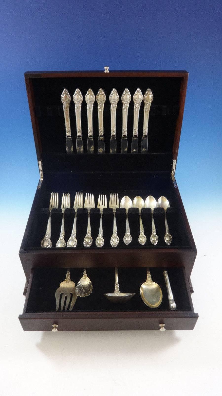 Cameo by Reed & Barton sterling silver flatware set, 37 pieces. This set includes: 

eight knives, 9