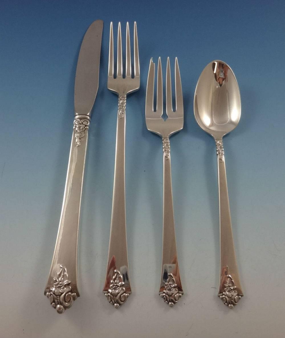 Castle Rose by Royal Crest sterling silver flatware set, grille size (With long handles on the knife and fork), 24 pieces. Great starter set! This set includes: 

Six grille knives, 8 1/4