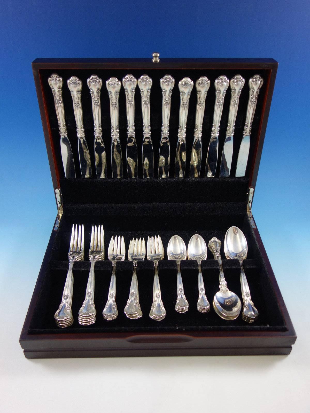 Chantilly by Gorham sterling silver flatware set, 60 pieces. This set includes: 

12 dinner size knives, 9 5/8