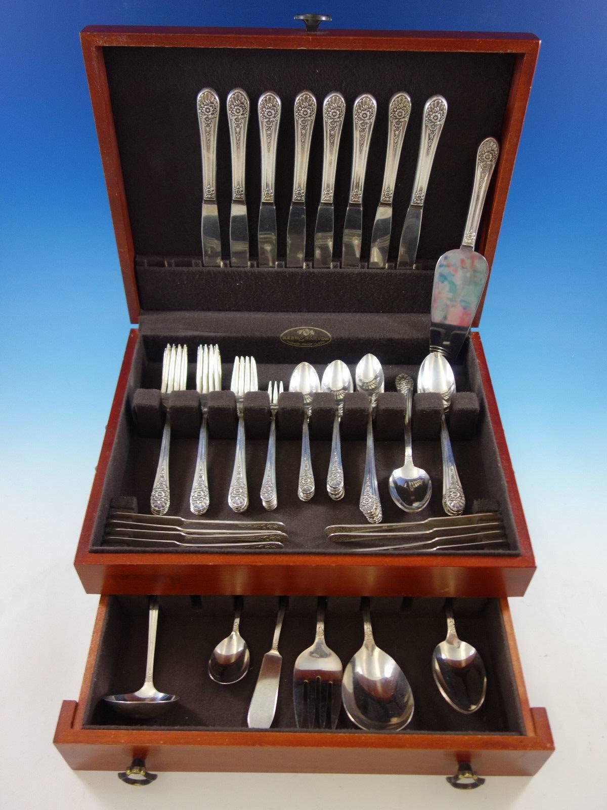 Jubilee by Wm. Rogers Silverplated Flatware set, 80 pieces. This set includes: 

Eight knives, 9 1/4