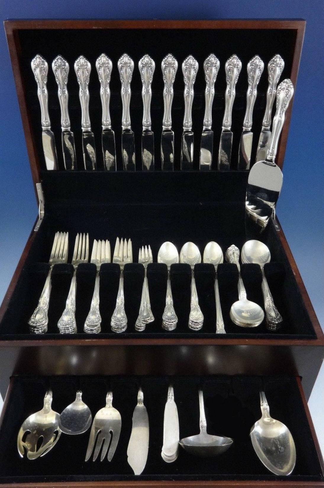 Set di posate in argento sterling Chateau Rose by Alvin - 104 pezzi. Questo set comprende: 

12 coltelli, 8 7/8