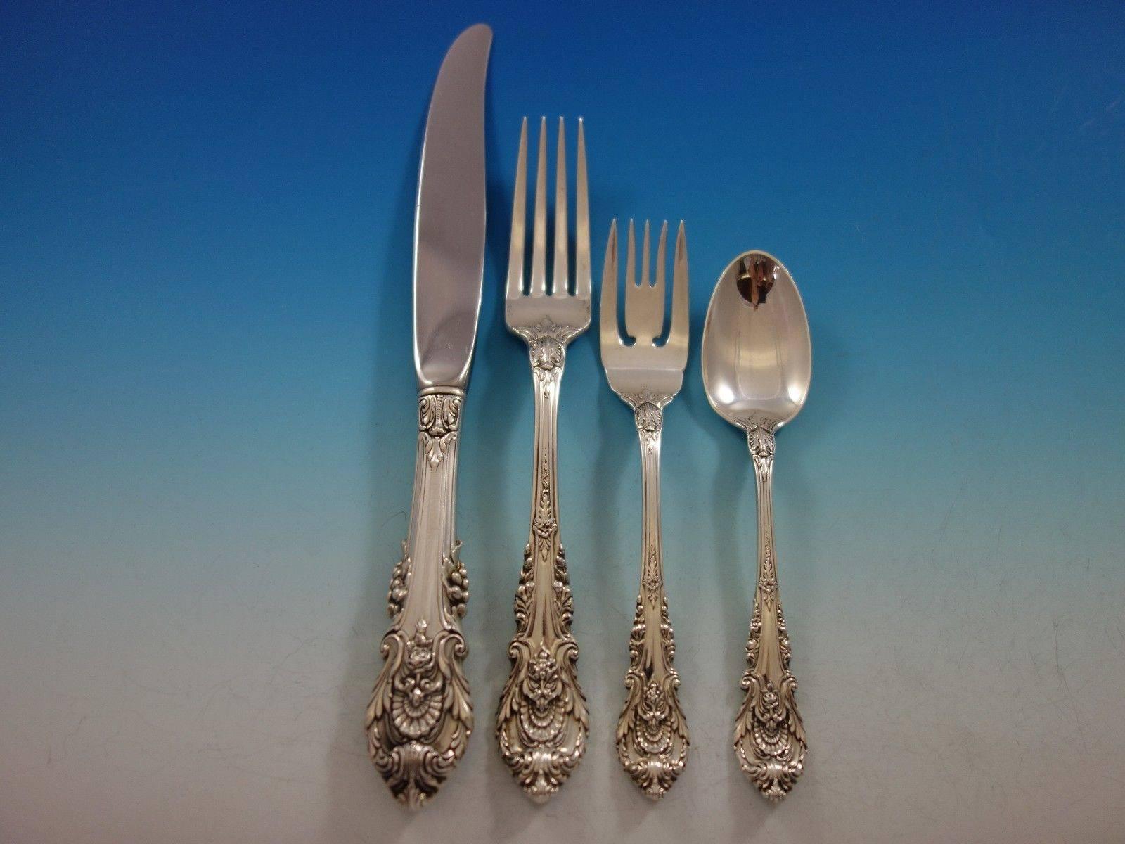 Sir Christopher by Wallace Sterling Silver Flatware Set Service 40 Pieces Dinner In Excellent Condition For Sale In Big Bend, WI