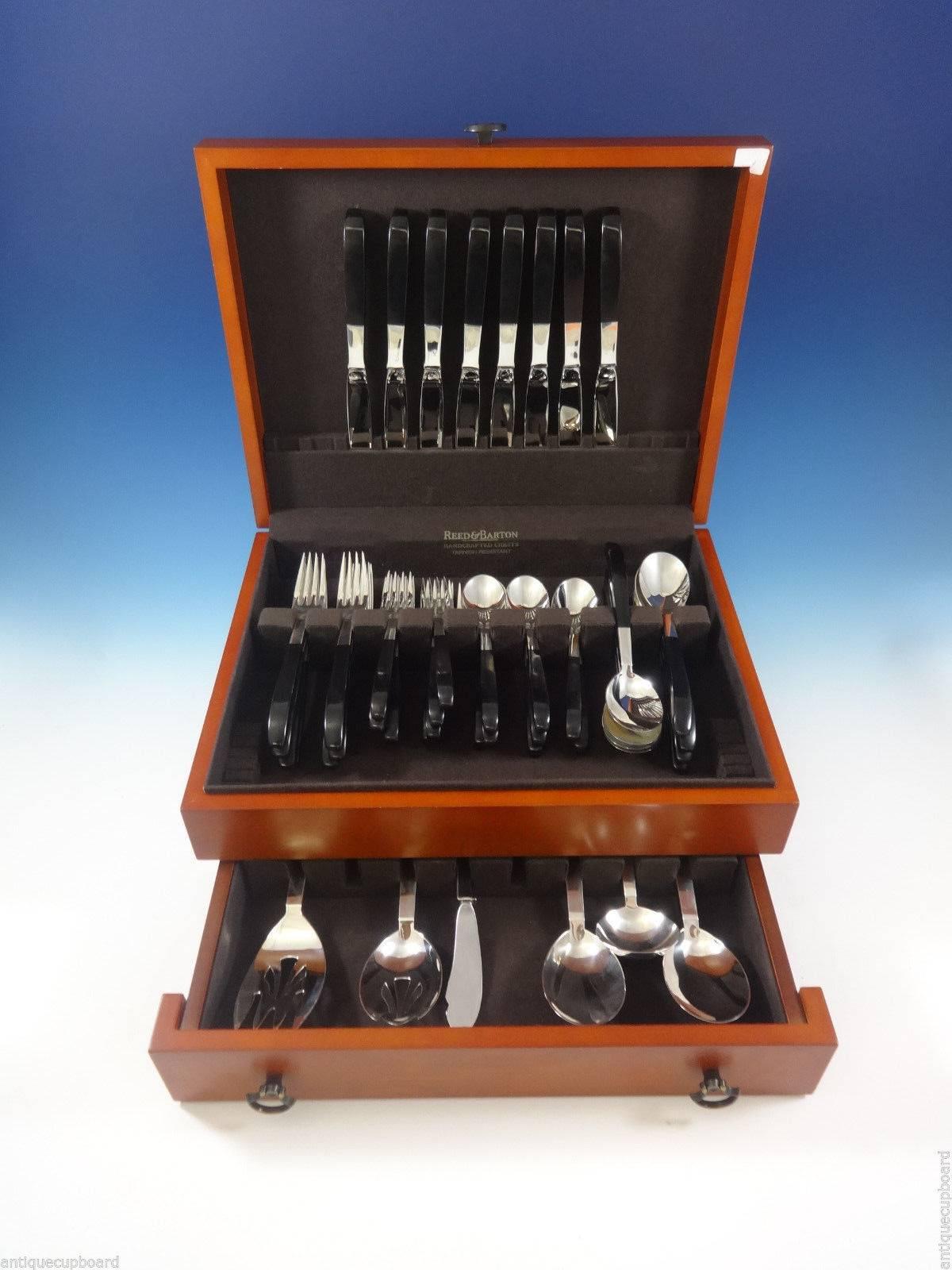Contrast by Lunt sterling silver flatware set, 46 pieces. This set includes: 

Eight knives, 9 1/4