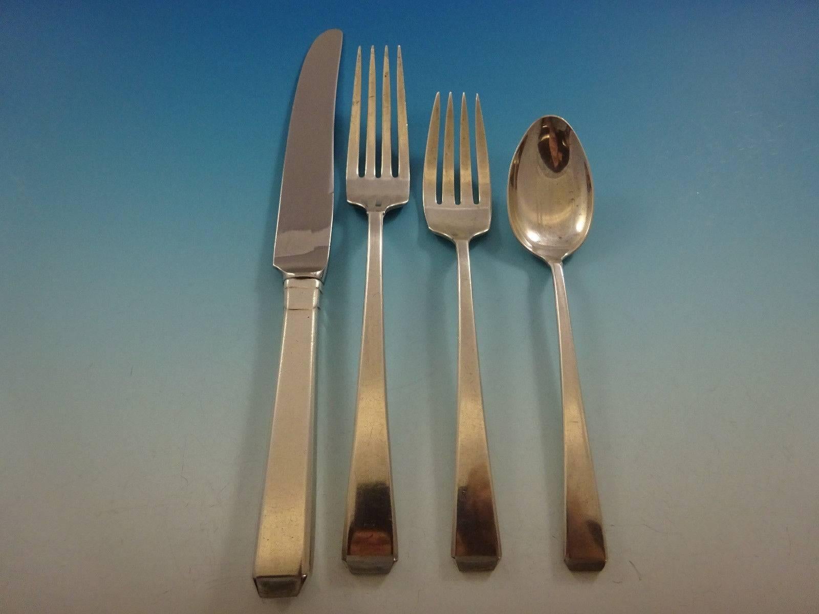 Craftsman by Towle Sterling Silver Flatware Set for 12 Service 61 Pieces In Excellent Condition For Sale In Big Bend, WI