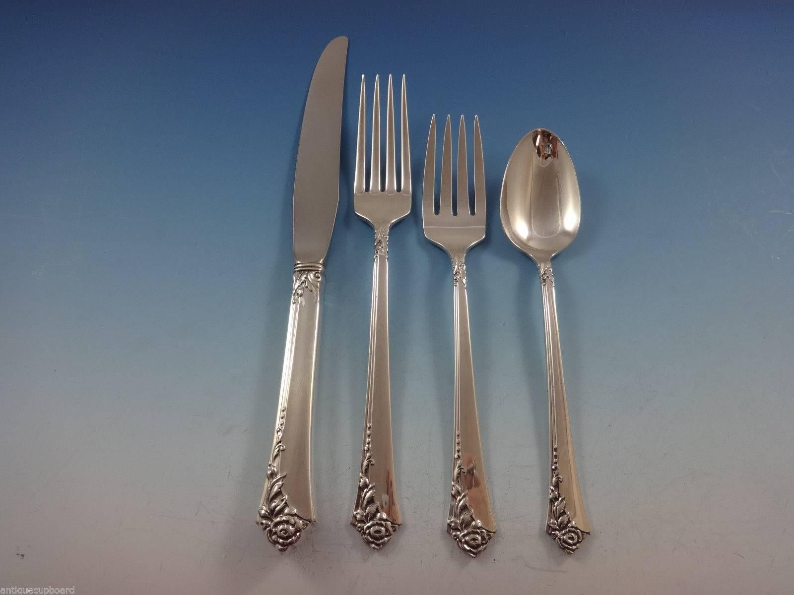 Damask Rose by Oneida Sterling Silver Flatware Set for 8 Service 48 Pieces In Excellent Condition For Sale In Big Bend, WI