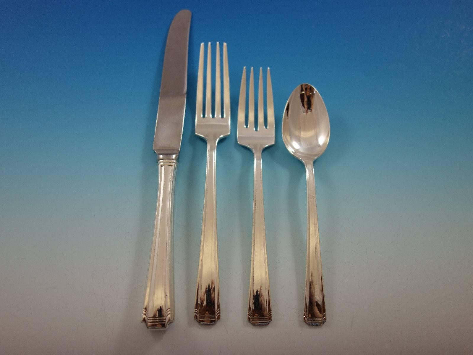 John and Priscilla by Westmorland sterling silver flatware set, 27 pieces. Great starter set! This set includes: 

Six knives, 9