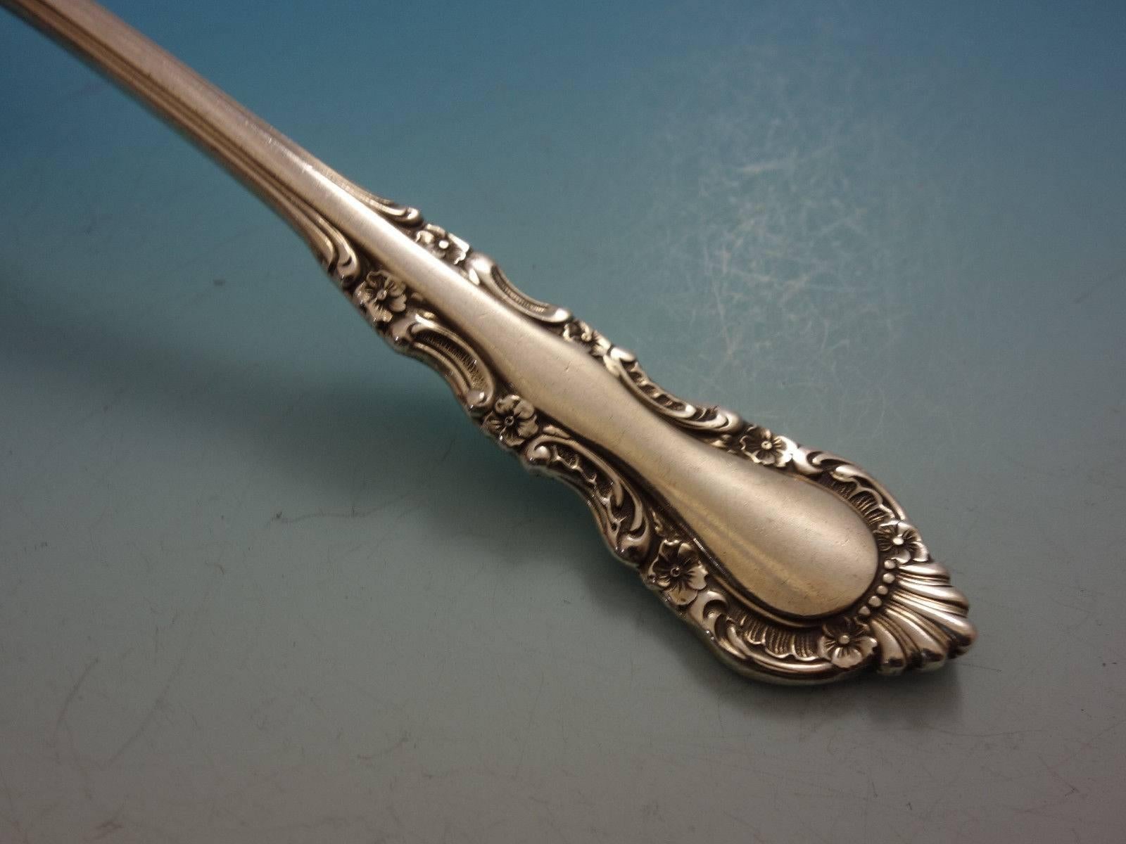 20ième siècle Ensemble de couverts en argent sterling 8 services 32 pièces Georgian Rose par Reed & Barton en vente