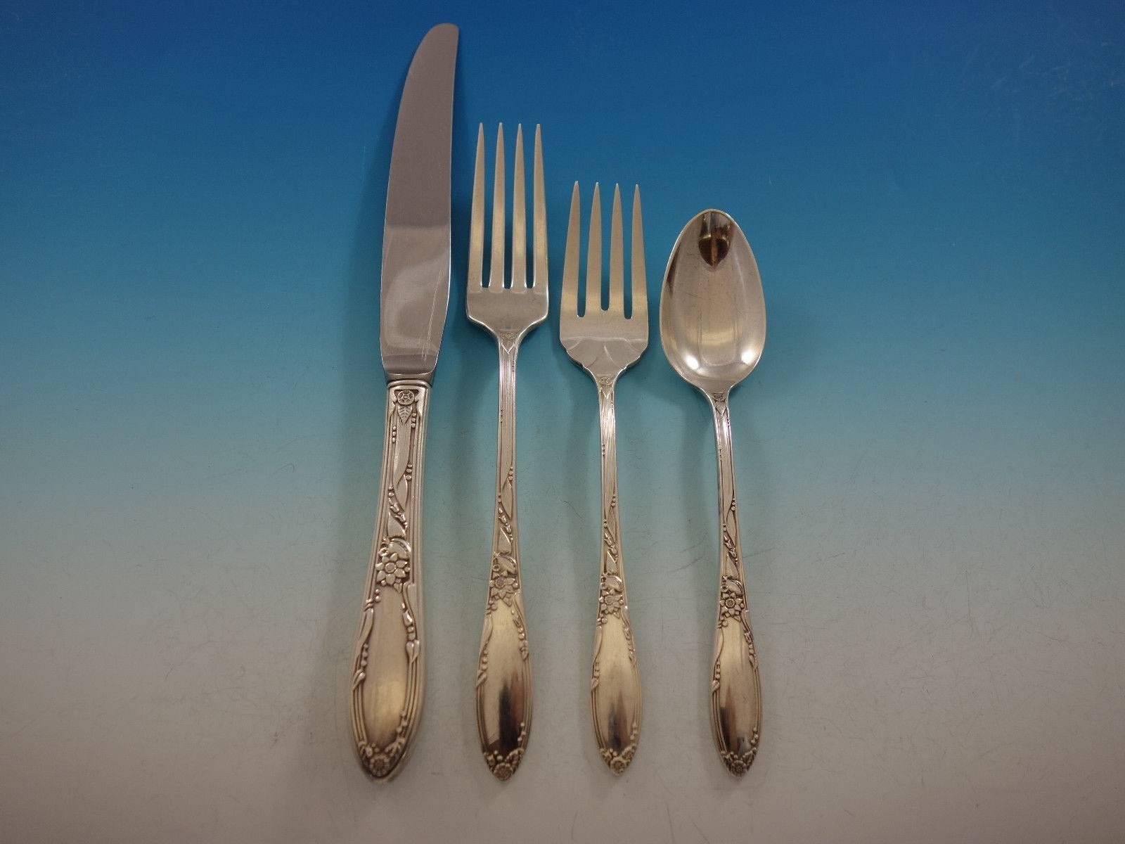 Virginian by Oneida Sterling Silver Flatware Set for 12 Service 64 Pieces For Sale 3