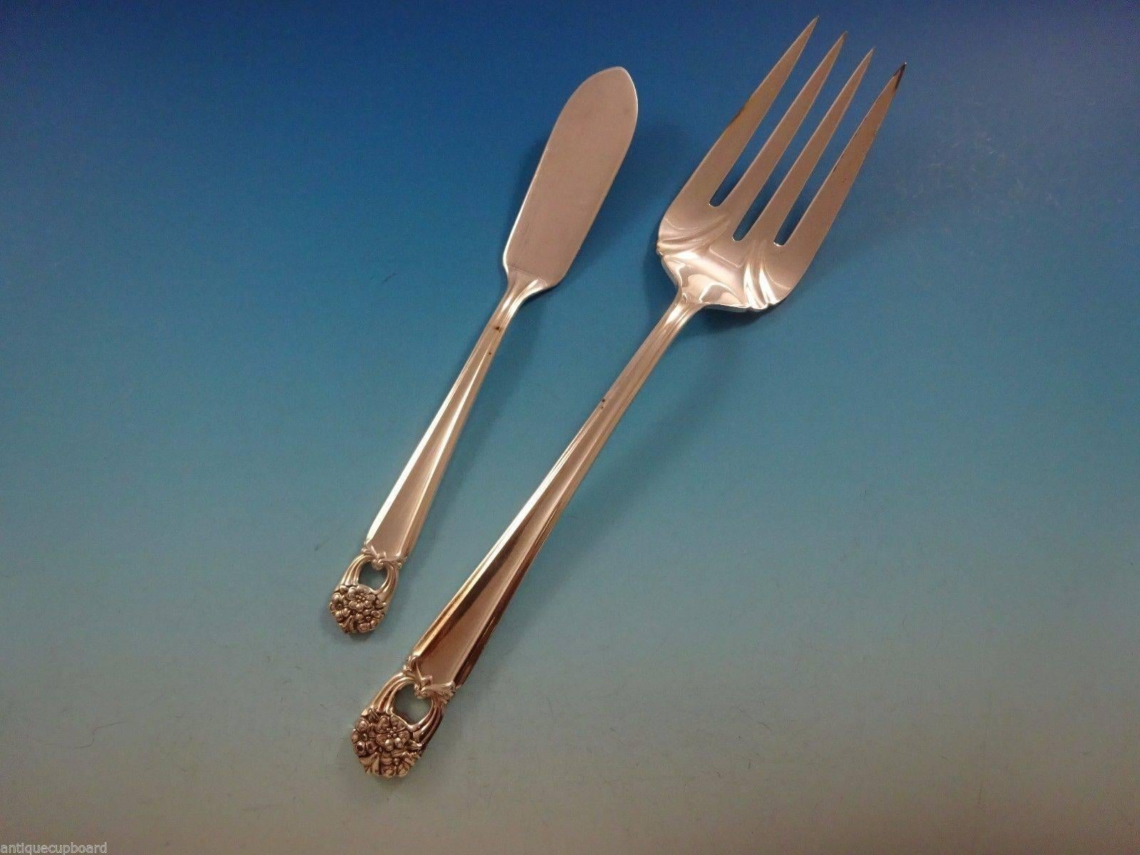 Eternally Yours by 1847 Rogers Silverplate Flatware Set Service for 12 67 Pieces In Excellent Condition In Big Bend, WI