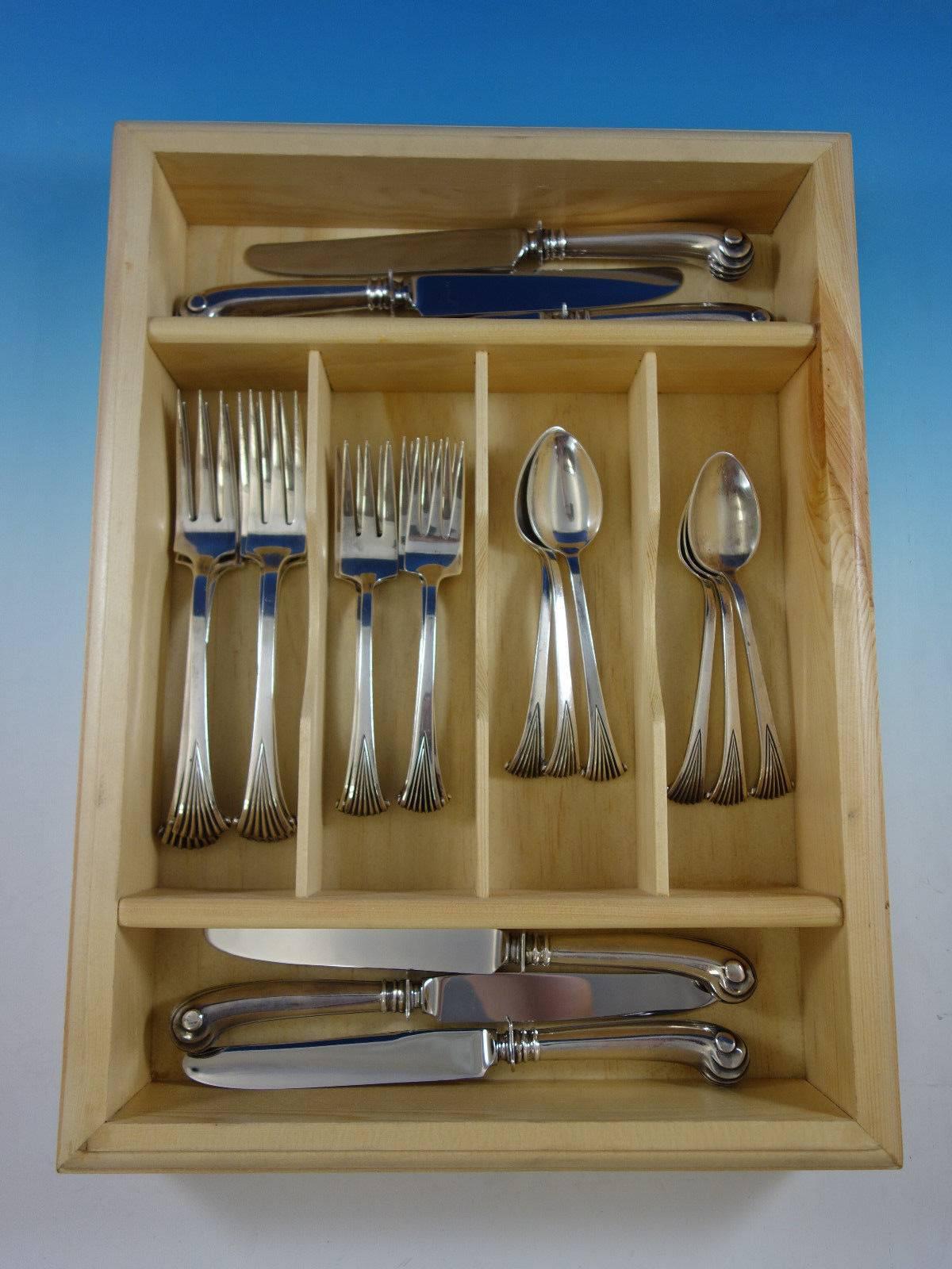 Onslow by Tuttle sterling silver flatware set, 24 pieces. Great starter set! This set includes: Six knives, pistol grip, 8 3/4