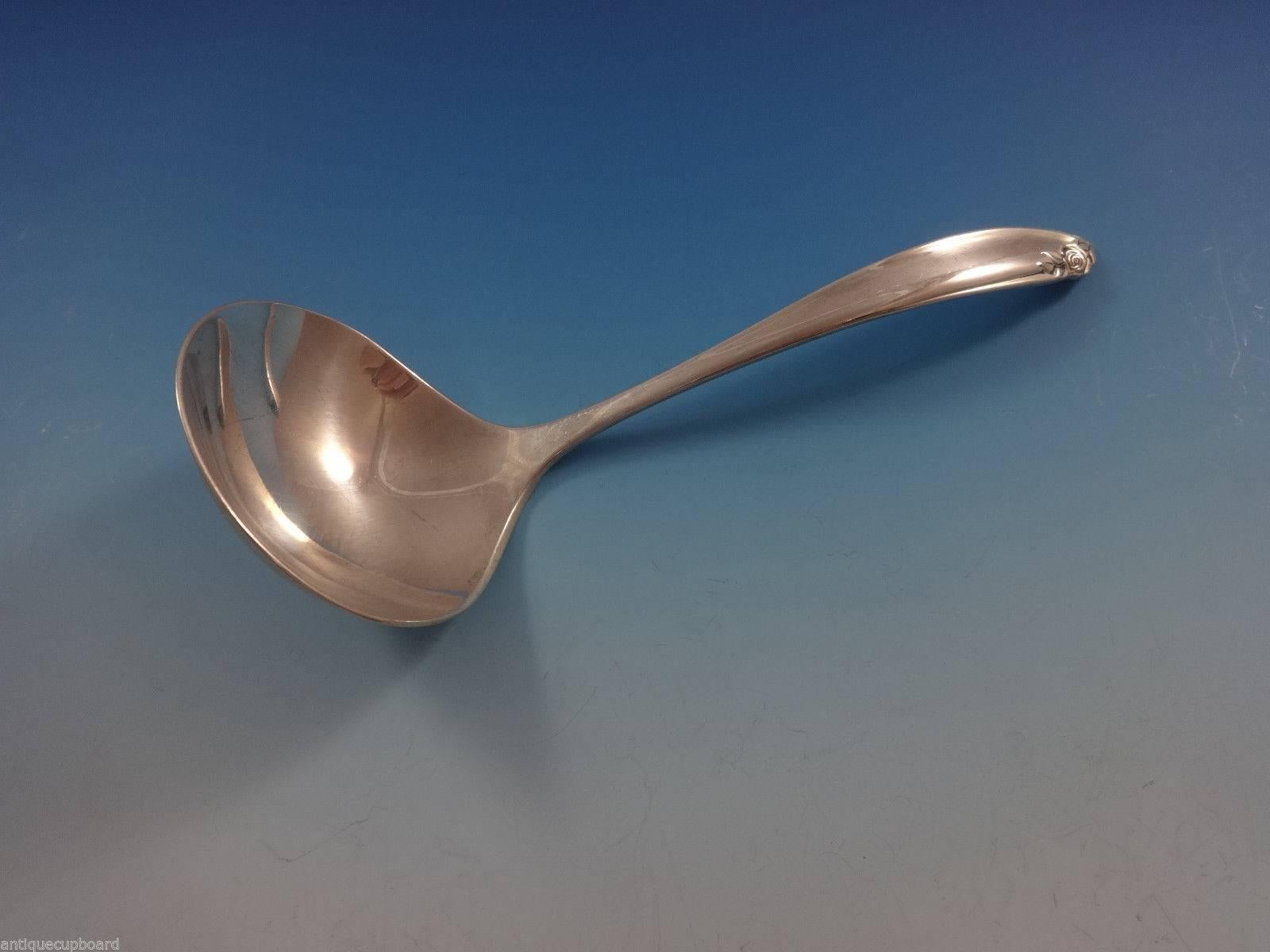 Set di posate in argento massiccio Debutante by Wallace per 12 persone, 63 pezzi in vendita 2