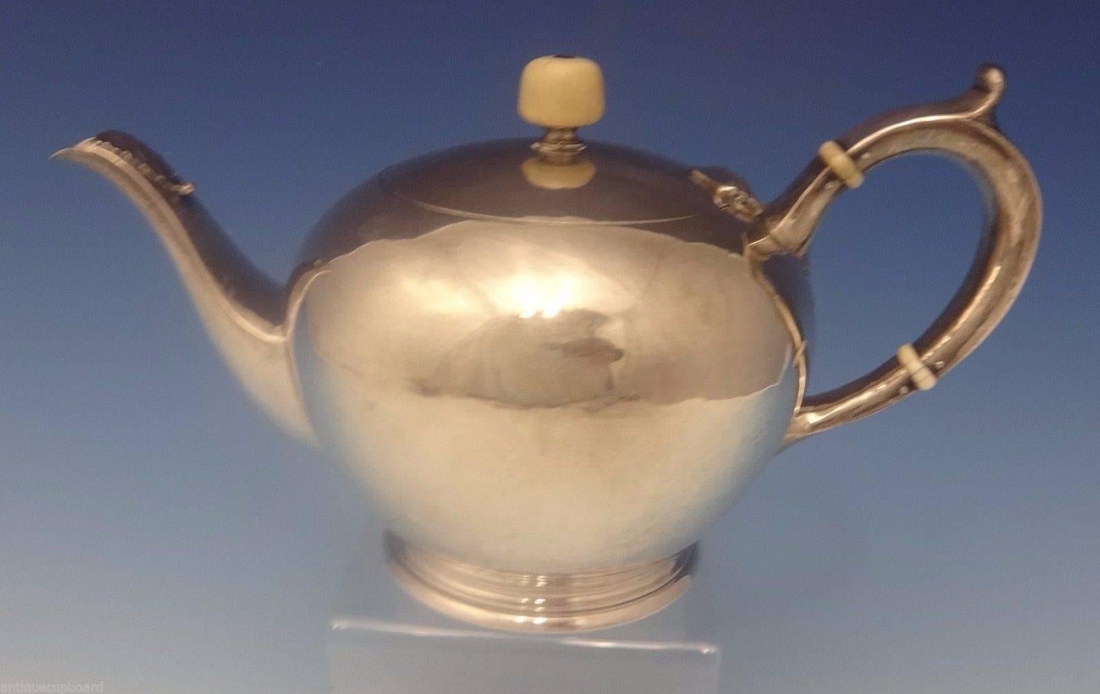 Arthur Stone, handgefertigtes fünfteiliges Tee-Set aus Sterlingsilber, Hohlware (Arts and Crafts) im Angebot
