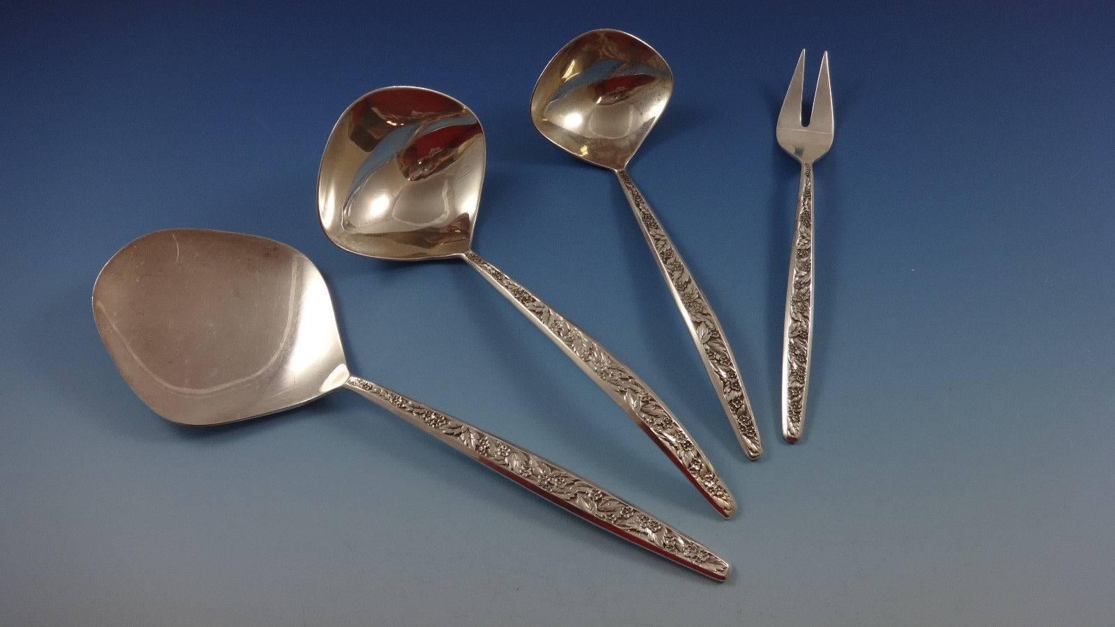 Valencia by International Sterling Silver Flatware Service for 12 In Excellent Condition For Sale In Big Bend, WI